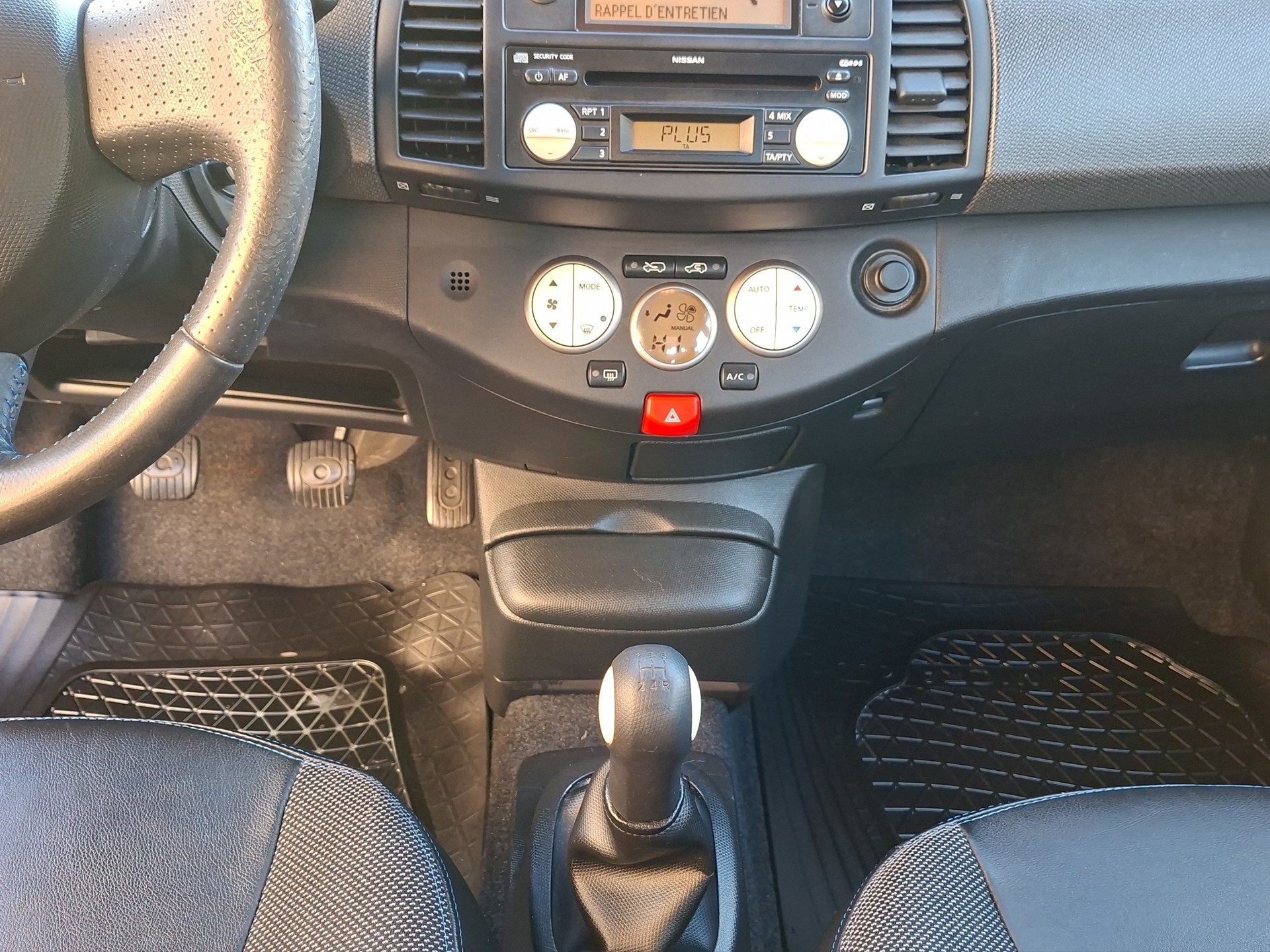 NISSAN Micra 1.4 tekna-image-16