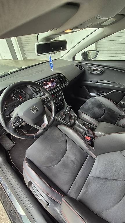 SEAT Leon 1.8 TSI FR-image-2