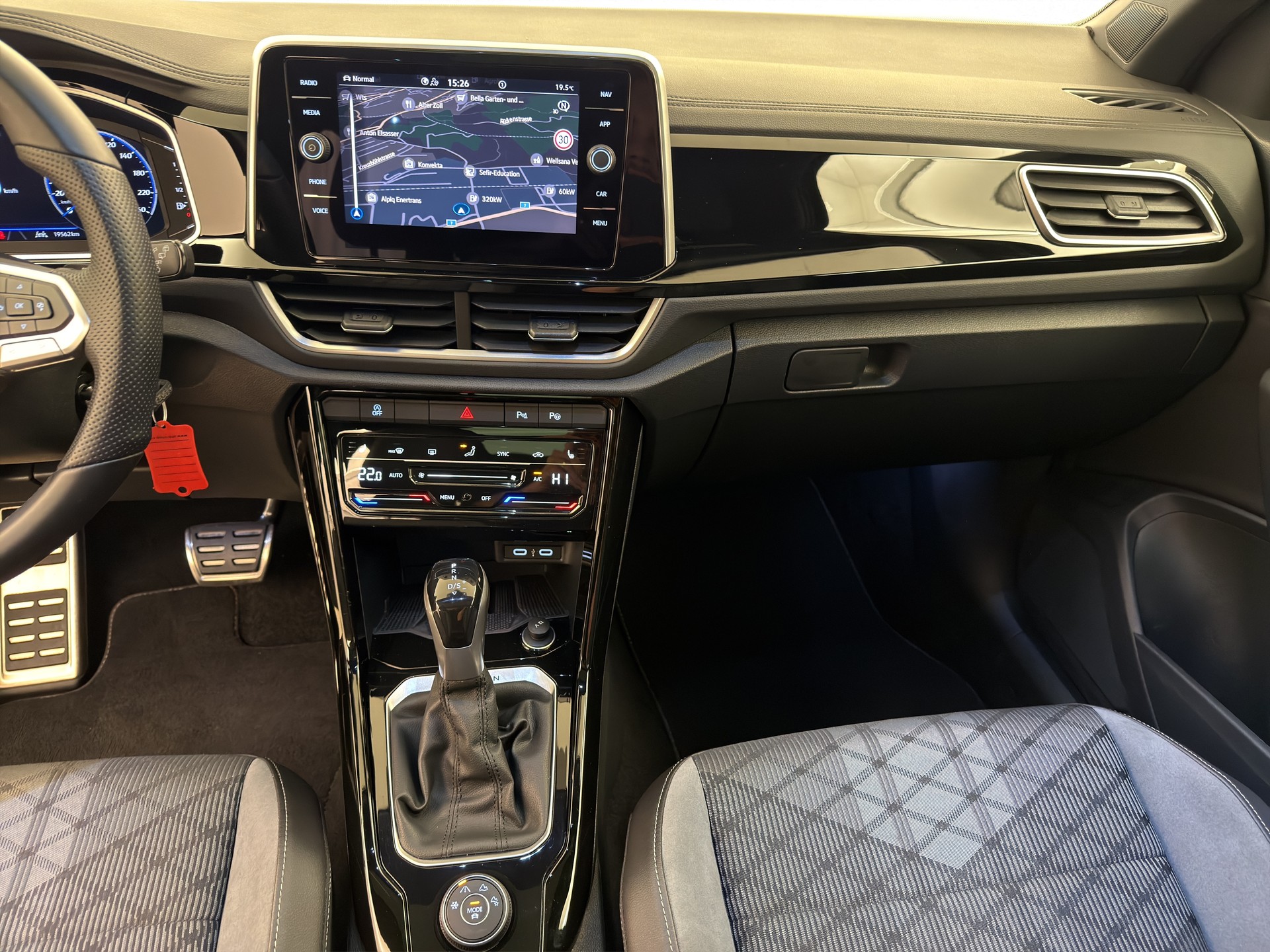 VW T-Roc 2.0 TSI R-Line DSG 4motion-image-9