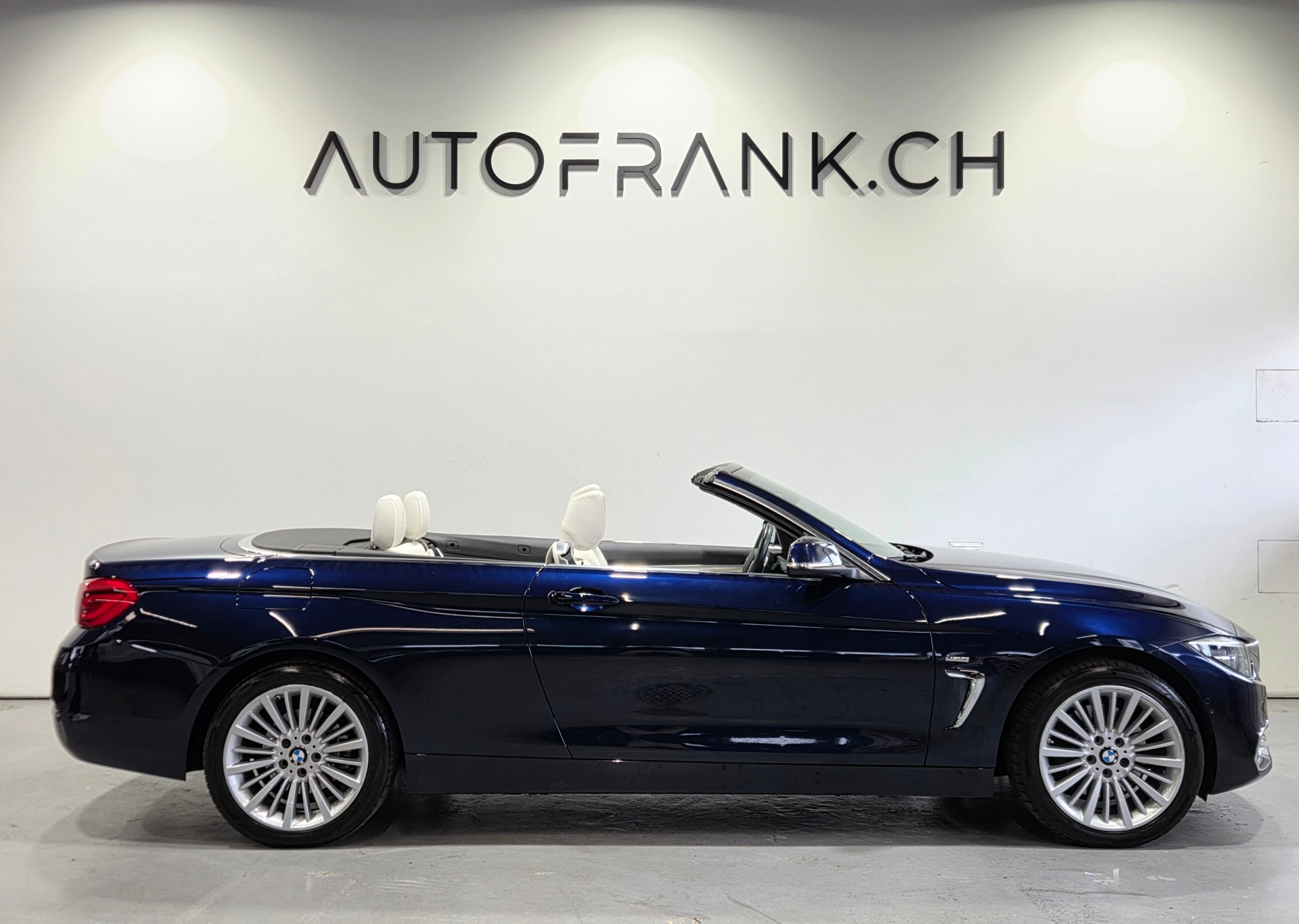 BMW 430i xDrive Cabrio Individual-image-4