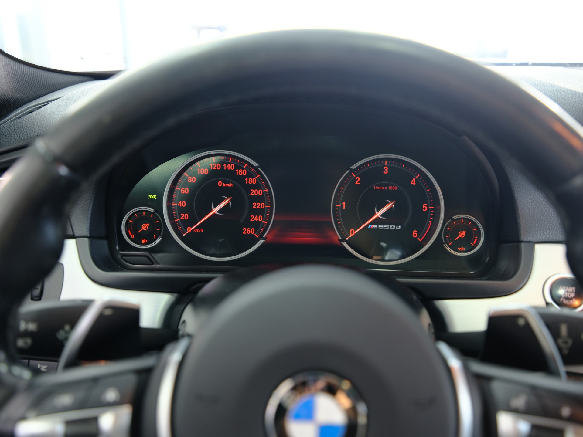 BMW M550d xDrive Steptronic *360° Kamera* *Memory Sitze*-image-15