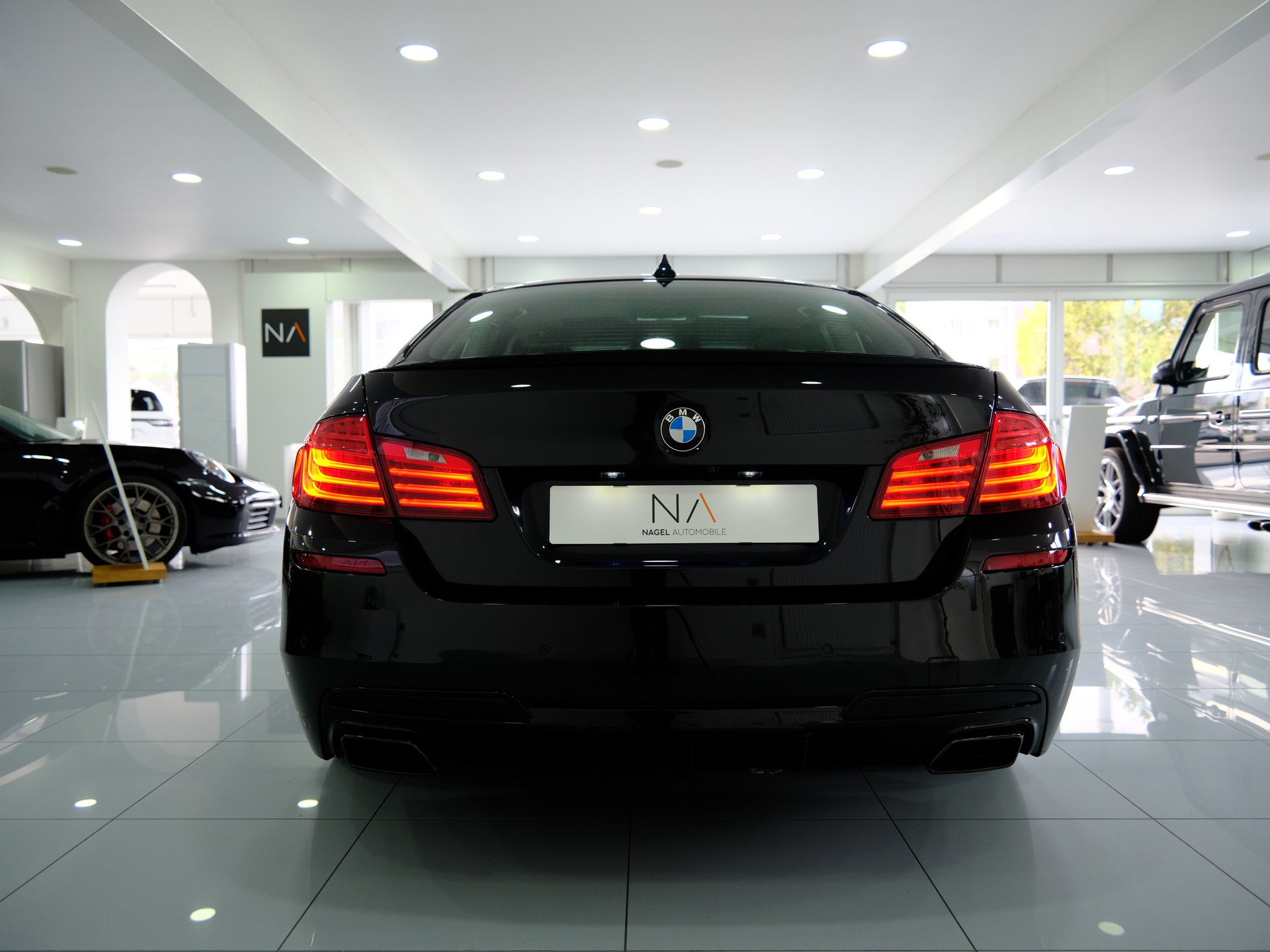 BMW M550d xDrive Steptronic *360° Kamera* *Memory Sitze*-image-5