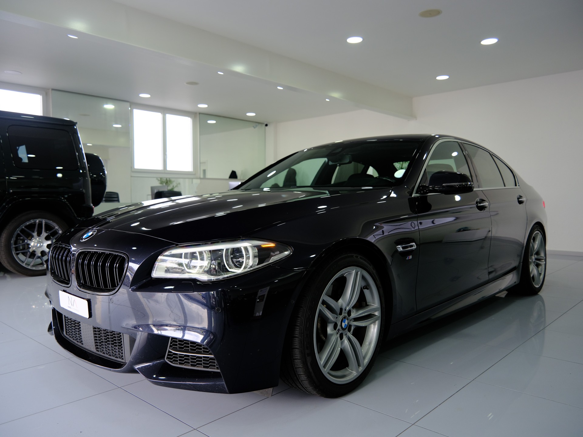 BMW M550d xDrive Steptronic *360° Kamera* *Memory Sitze*-image-3