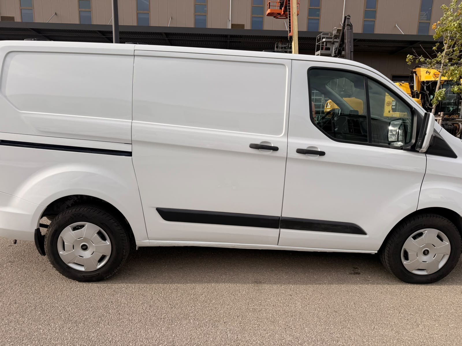 FORD Transit Custom Van 300 L1H1-image-5