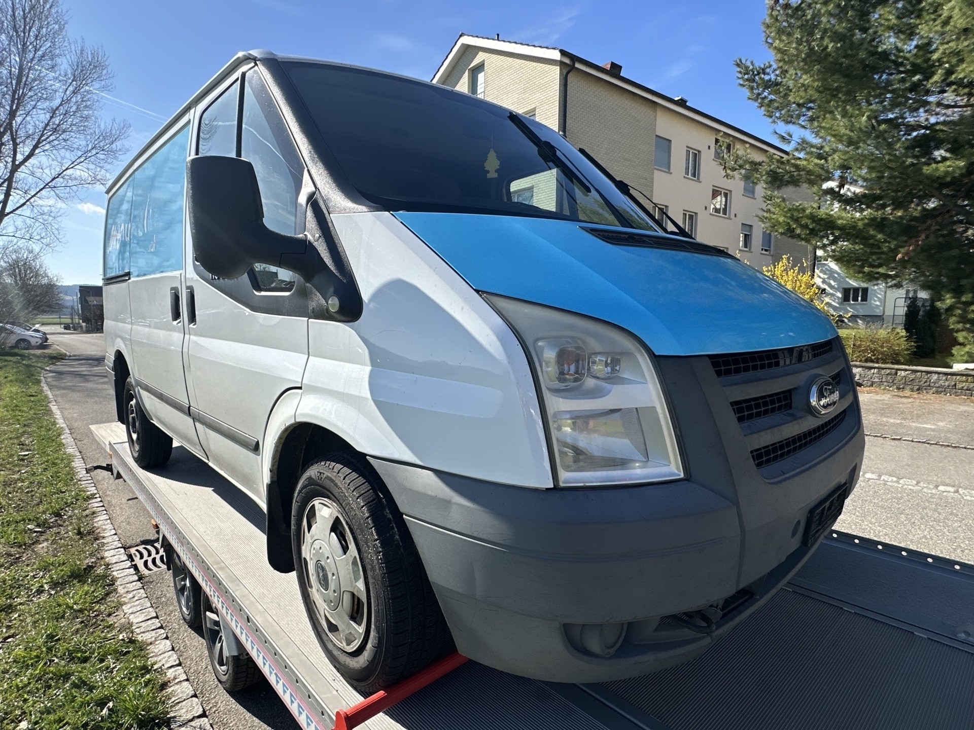 FORD Transit 2.2 TDCi 260 S Trend-image-1