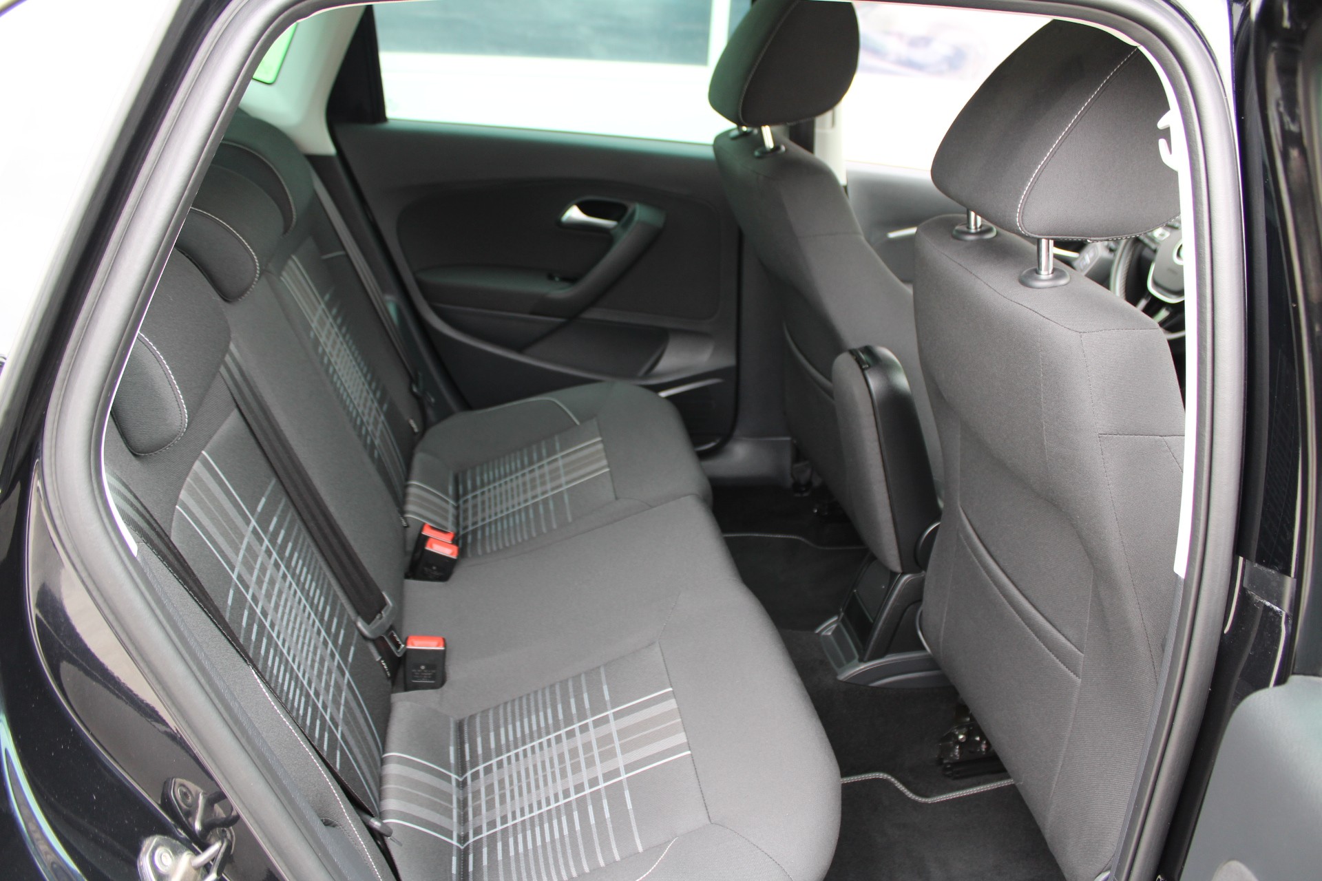 VW Polo 1.2 TSI BMT Lounge-image-6