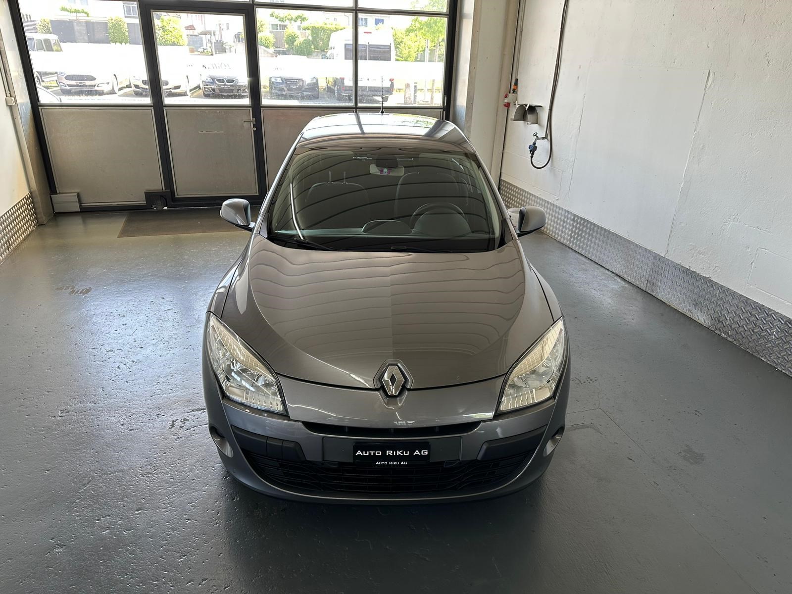 RENAULT Mégane 2.0 16V Dynamique CVT-image-2