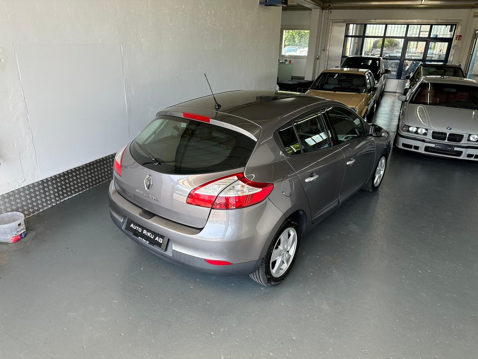 RENAULT Mégane 2.0 16V Dynamique CVT-image-6