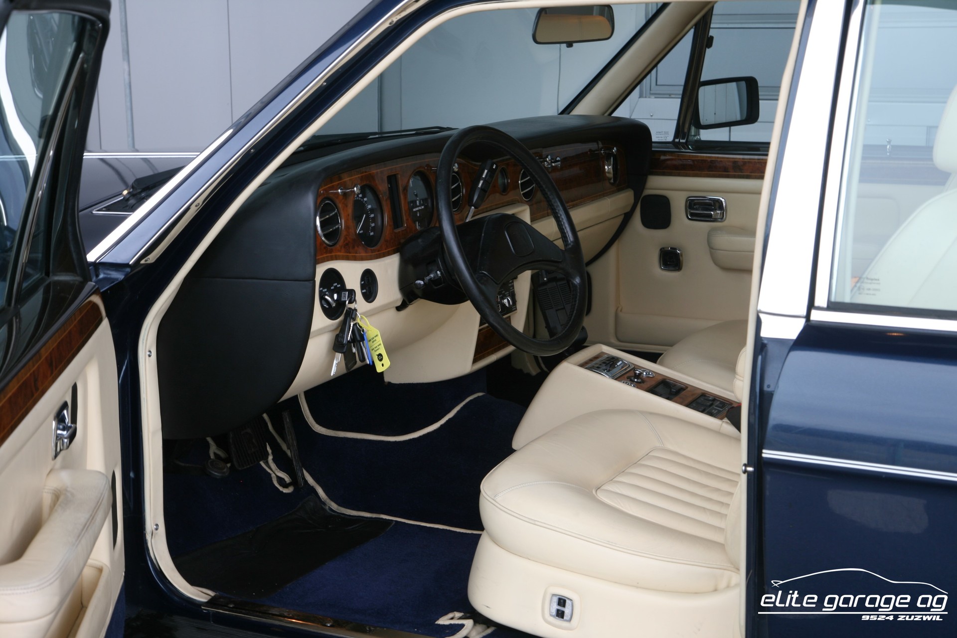 ROLLS-ROYCE Silver Spirit II-image-11