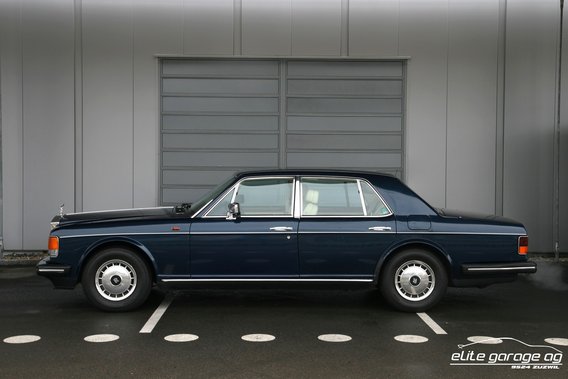 ROLLS-ROYCE Silver Spirit II-image-1