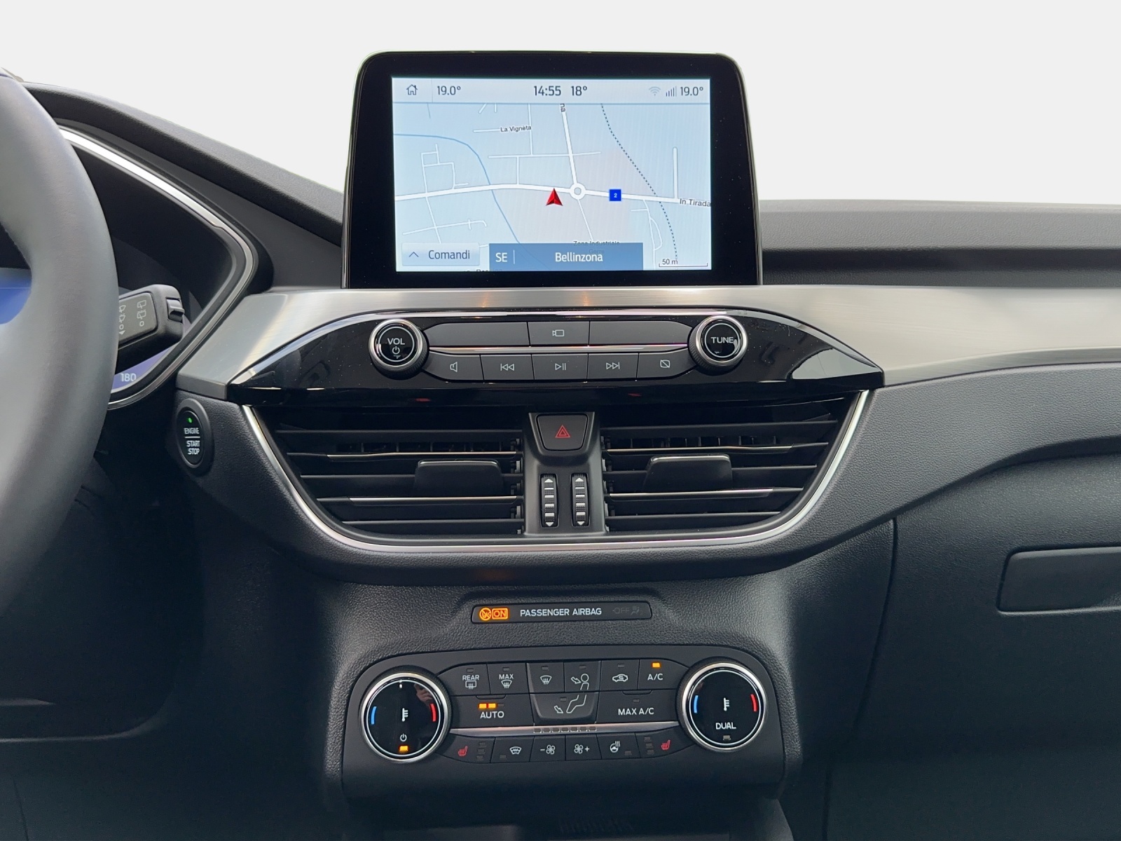 FORD Kuga 2.5 FHEV Titanium 4WD-image-13