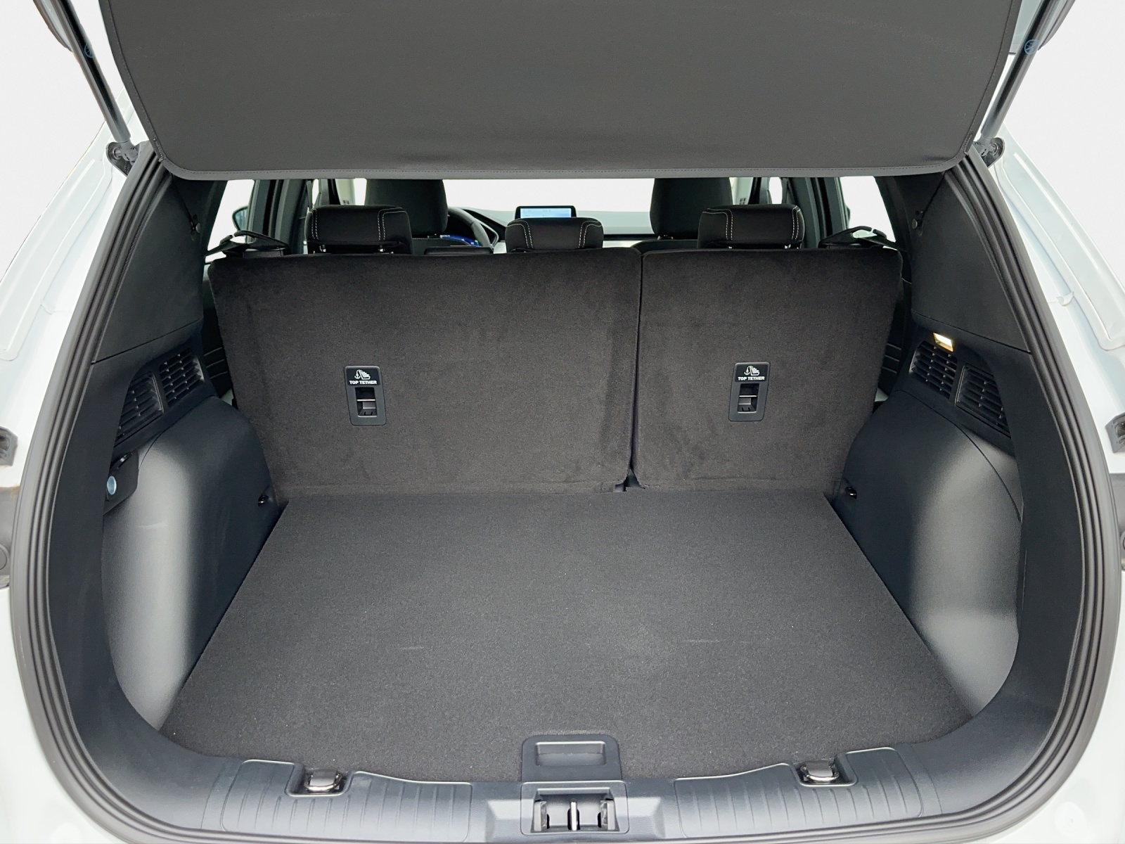 FORD Kuga 2.5 FHEV Titanium 4WD-image-5