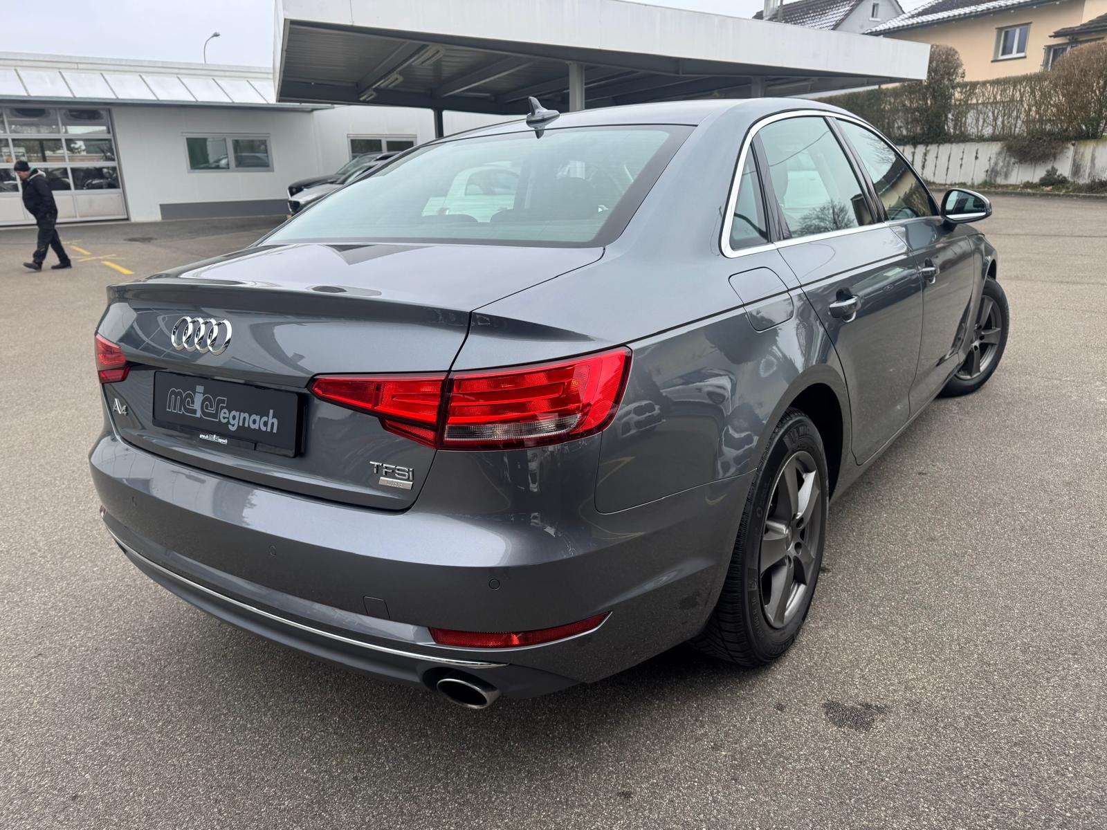 AUDI A4 2.0 TFSI Sport S-tronic-image-6
