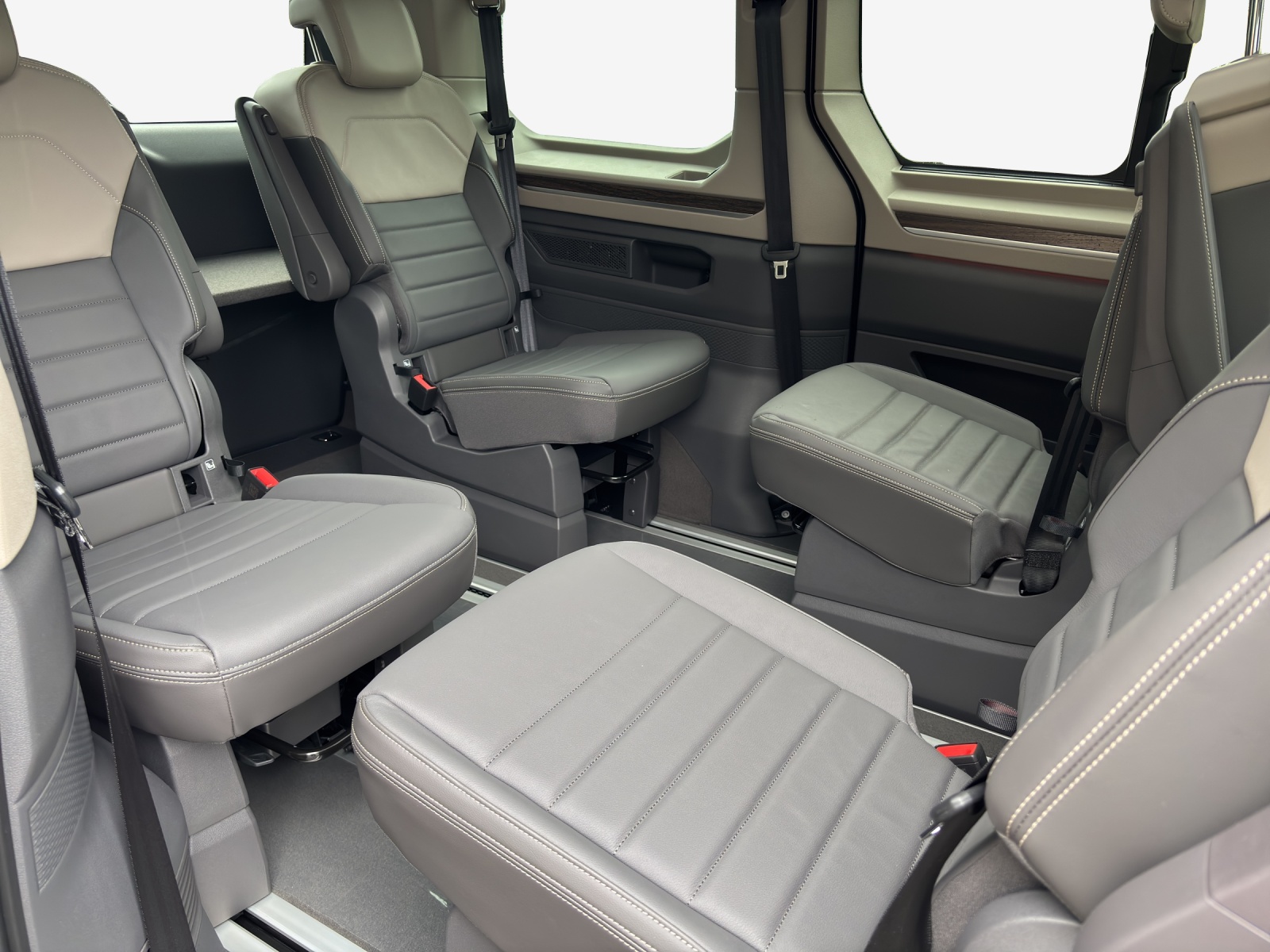 VW Multivan 2.0 TDI Style Liberty DSG-image-15