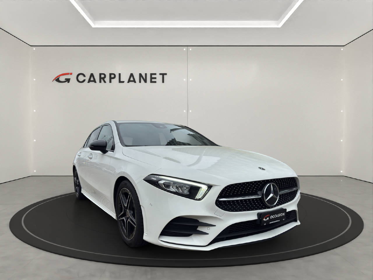 MERCEDES-BENZ A 180 AMG Line-image-1