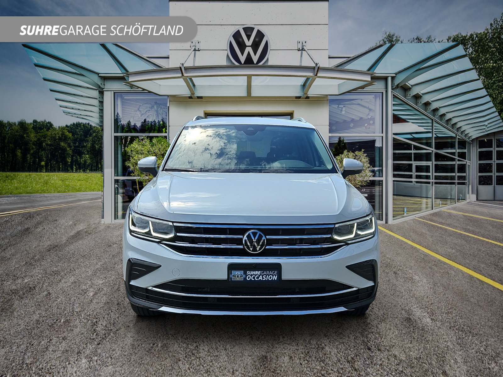 VW Tiguan 2.0TSI Elegance 4Motion DSG-image-1