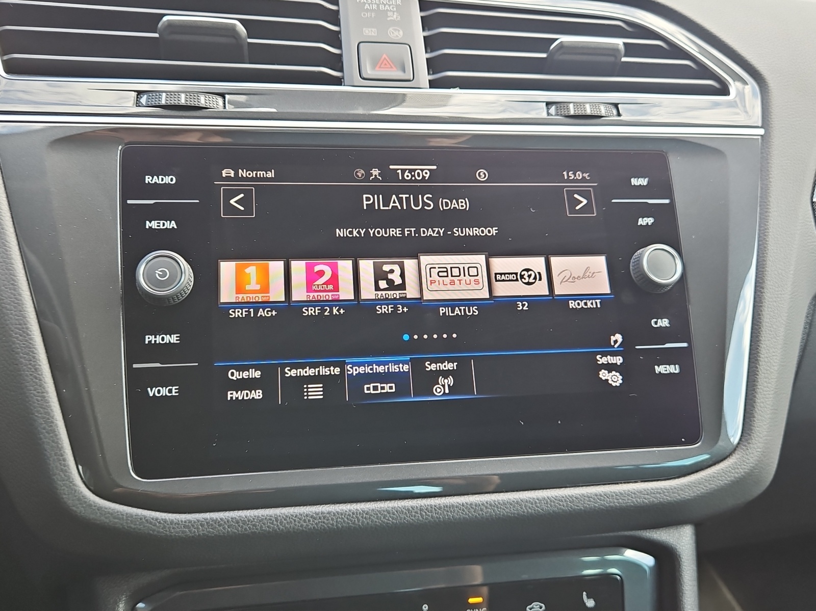 VW Tiguan 2.0TSI Elegance 4Motion DSG-image-14