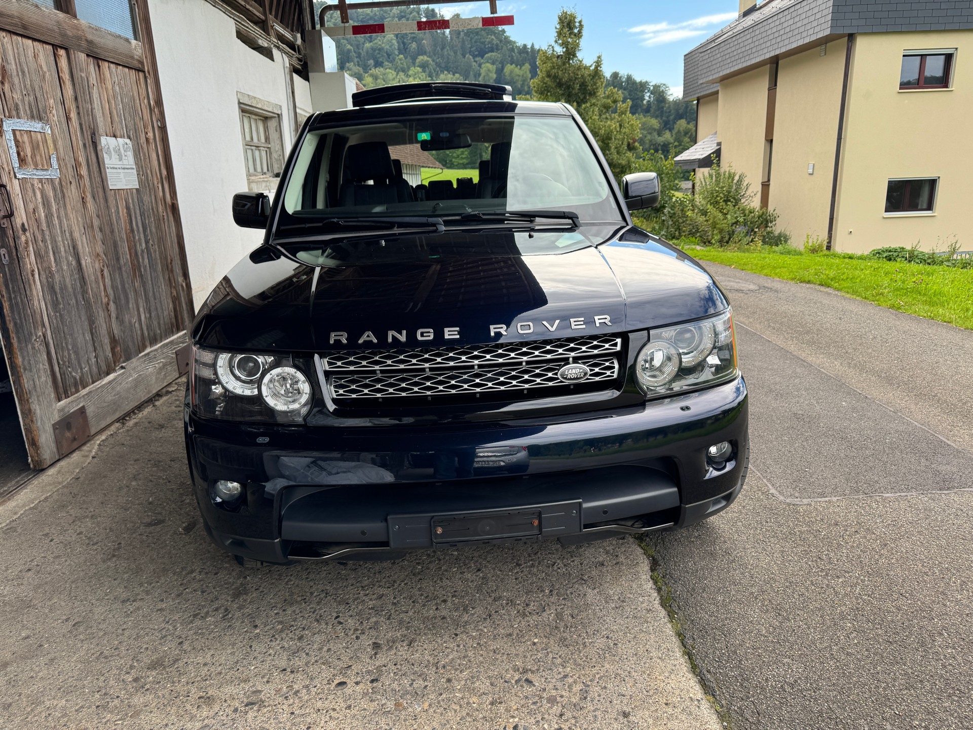 LAND ROVER Range Rover Sport 3.0 TDV6 HSE Automatic-image-18