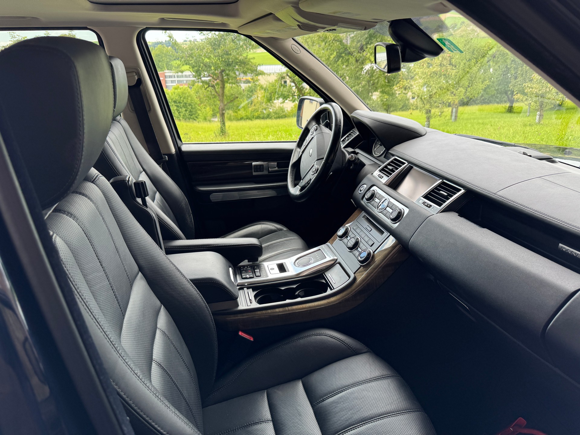 LAND ROVER Range Rover Sport 3.0 TDV6 HSE Automatic-image-13