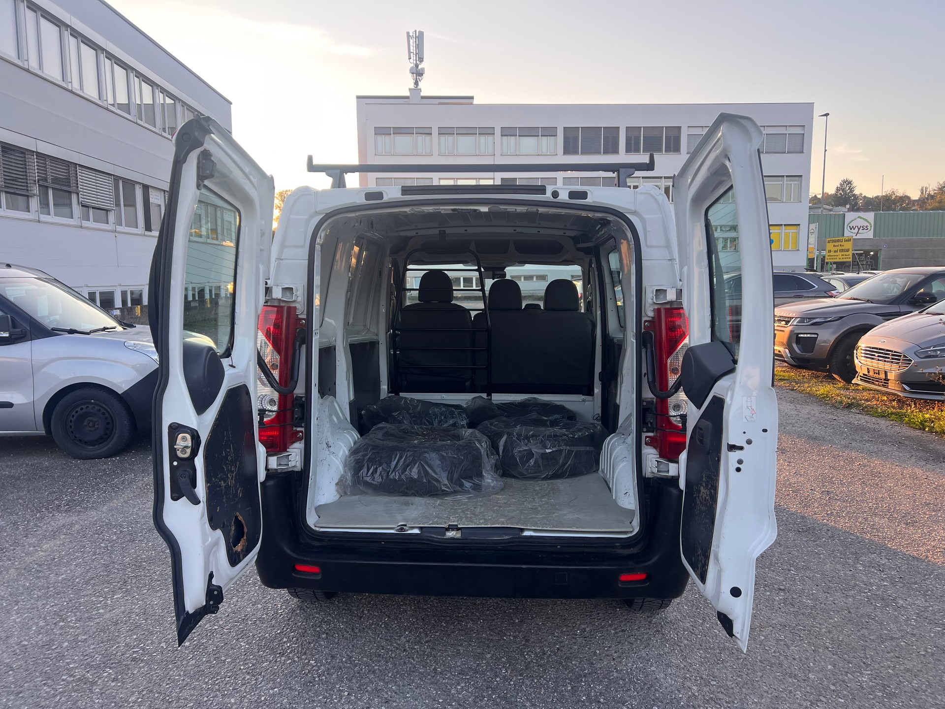 CITROEN Jumpy 1.6 HDi 10 L1H1-image-8