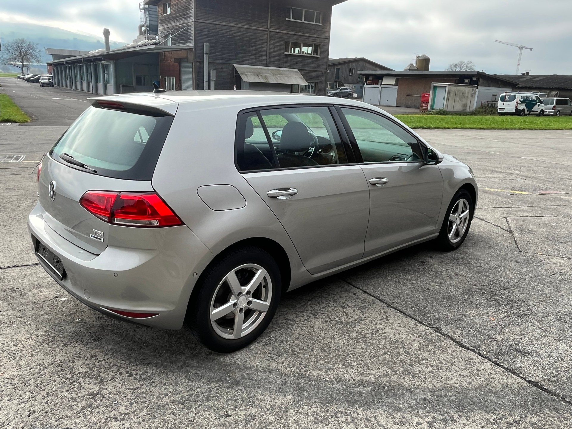 VW Golf 1.2 TSI Comfortline DSG-image-12