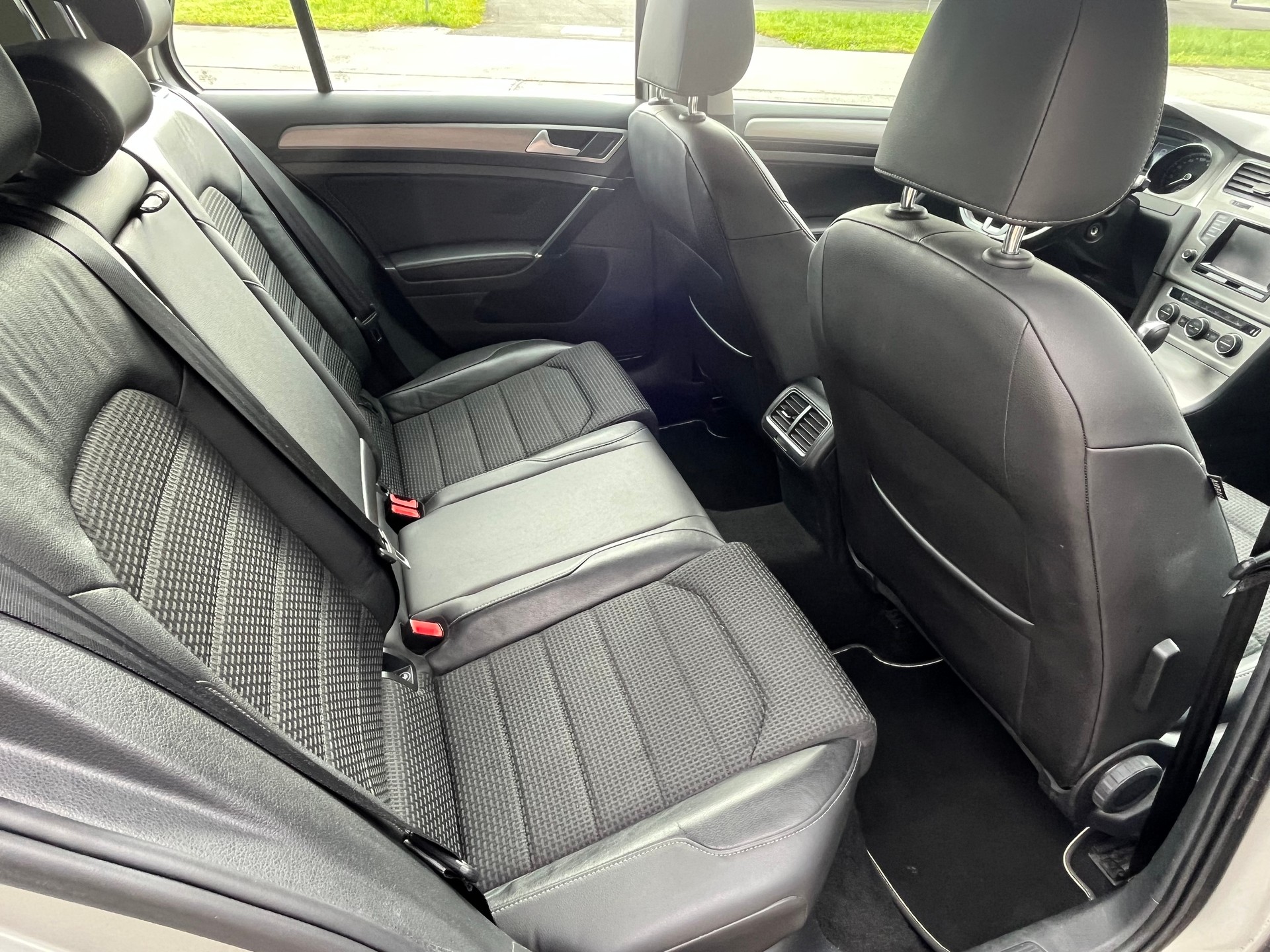 VW Golf 1.2 TSI Comfortline DSG-image-9