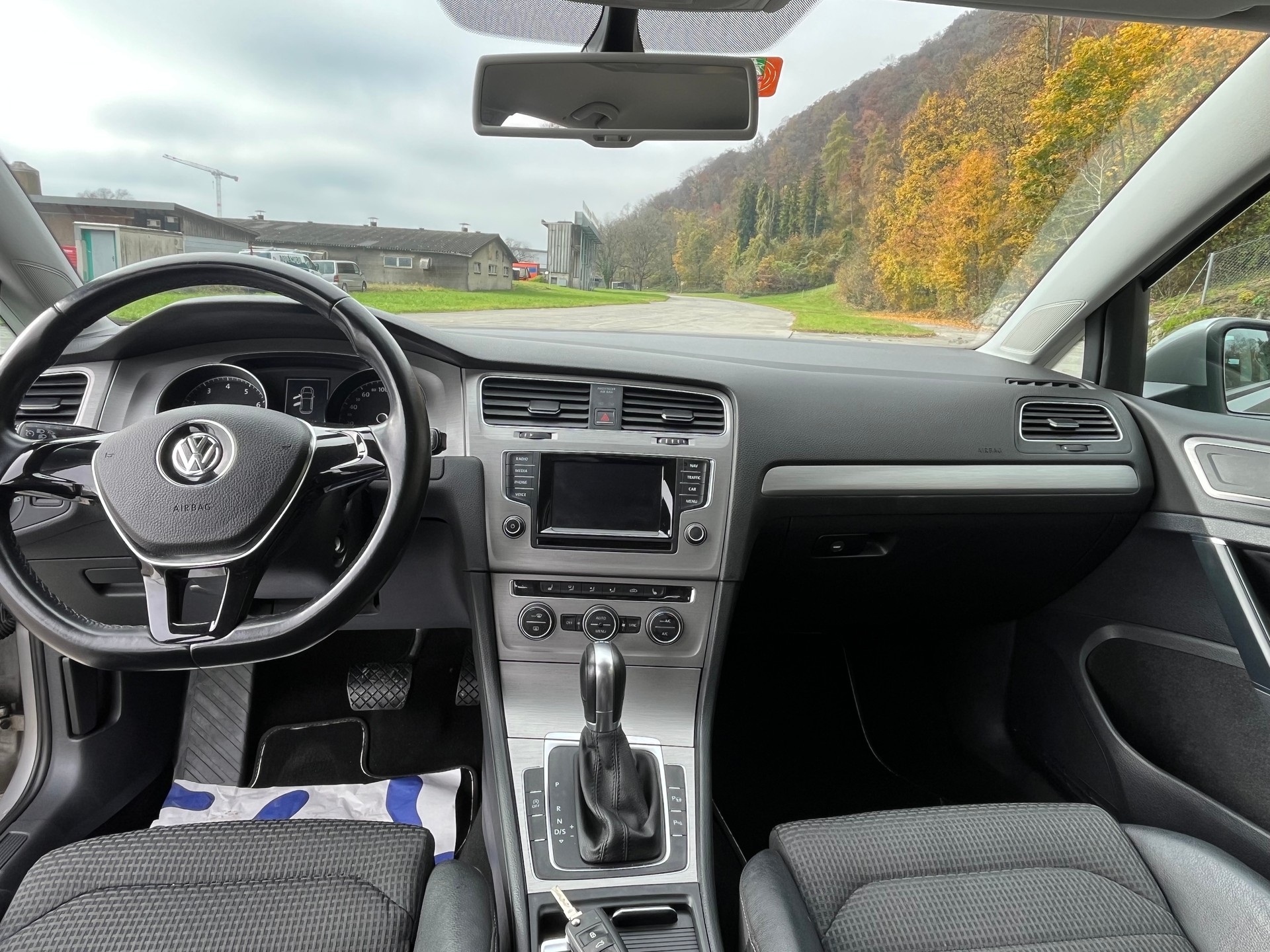 VW Golf 1.2 TSI Comfortline DSG-image-4