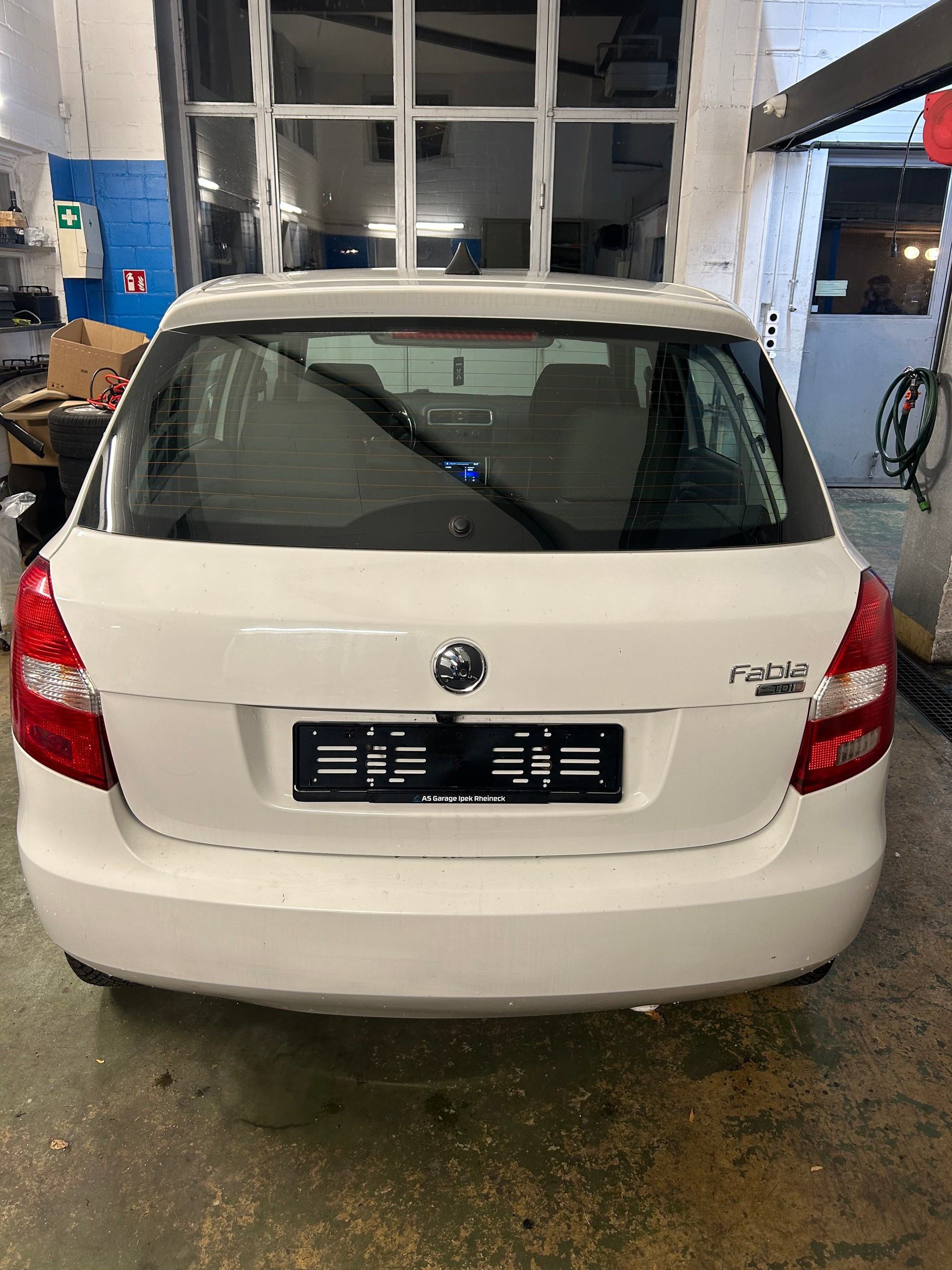 SKODA Fabia 1.4 TDI Classic-image-4