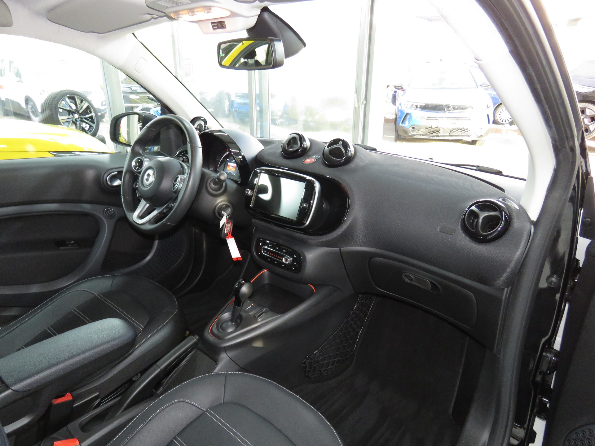 SMART fortwo EQ prime Automat (Batterie inkl.)-image-10