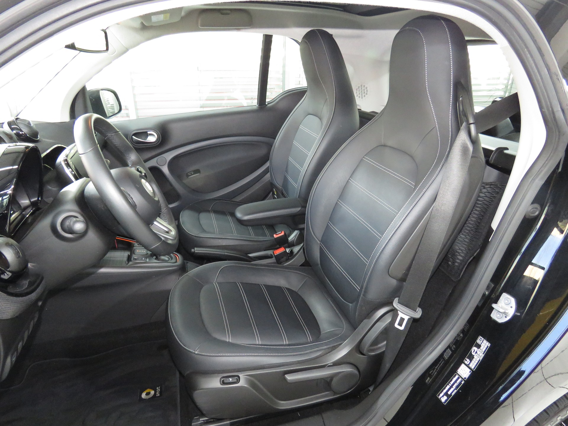 SMART fortwo EQ prime Automat (Batterie inkl.)-image-7