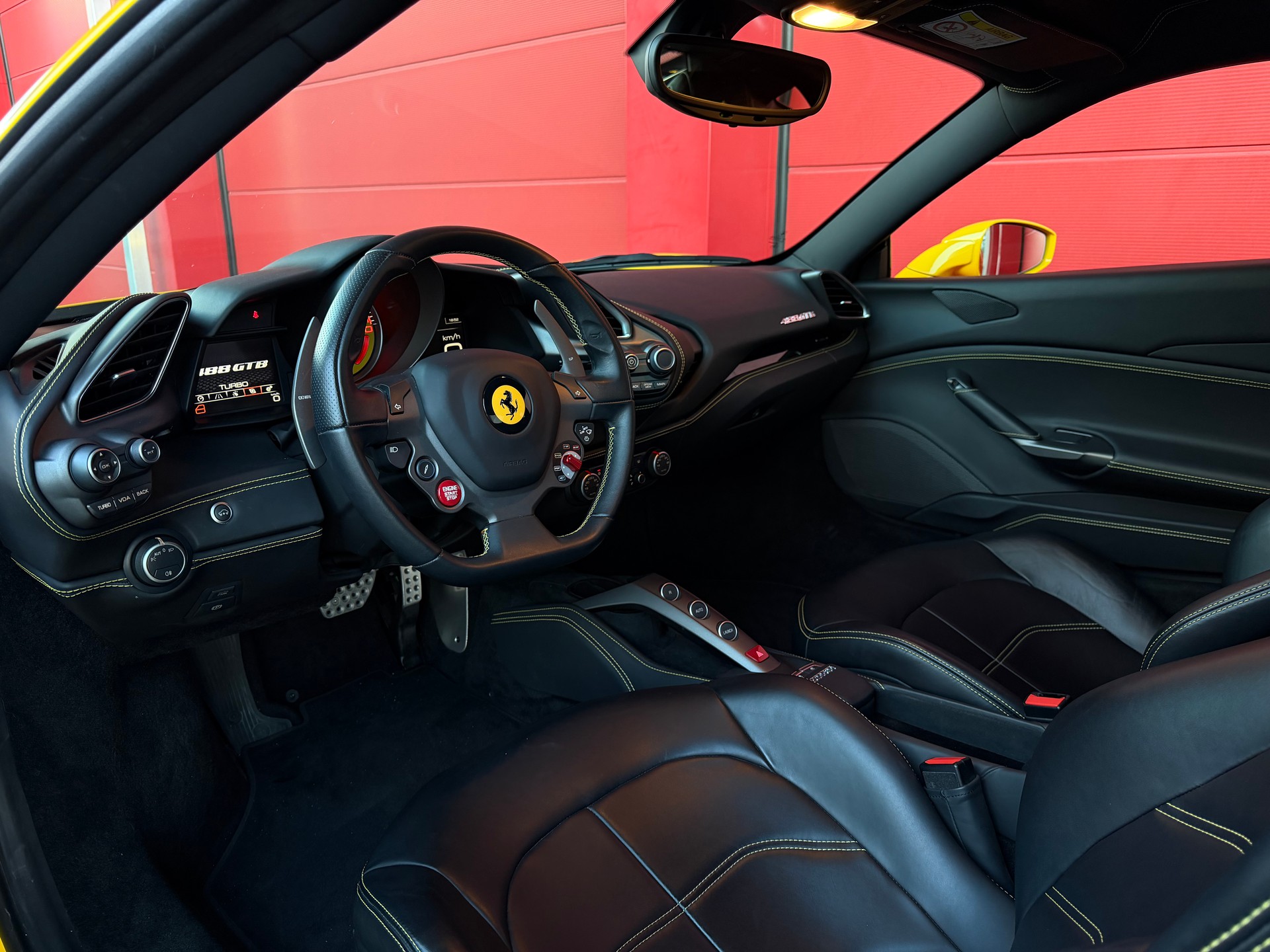 FERRARI 488 GTB 3.9 V8-image-7