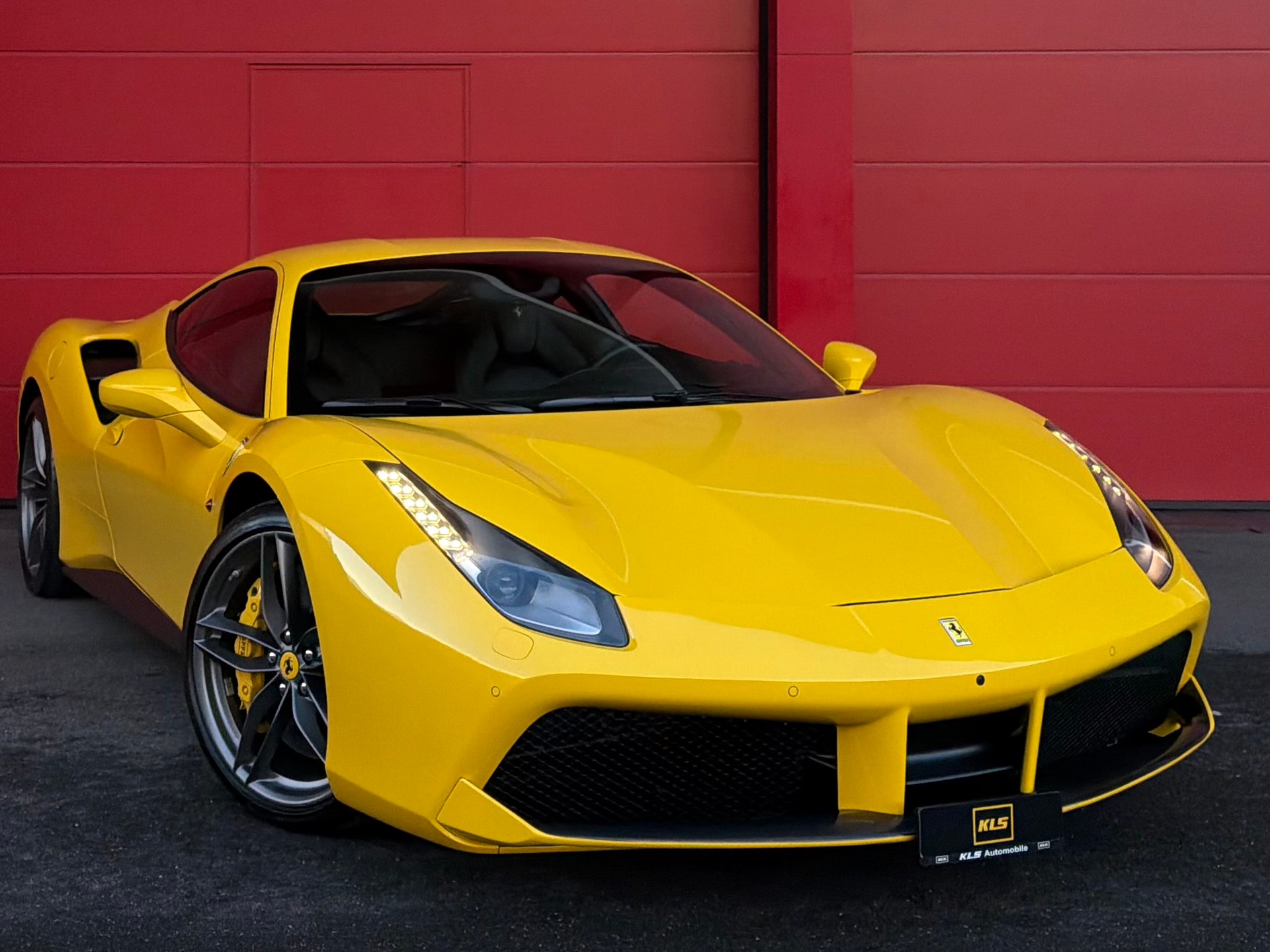 FERRARI 488 GTB 3.9 V8-image-0