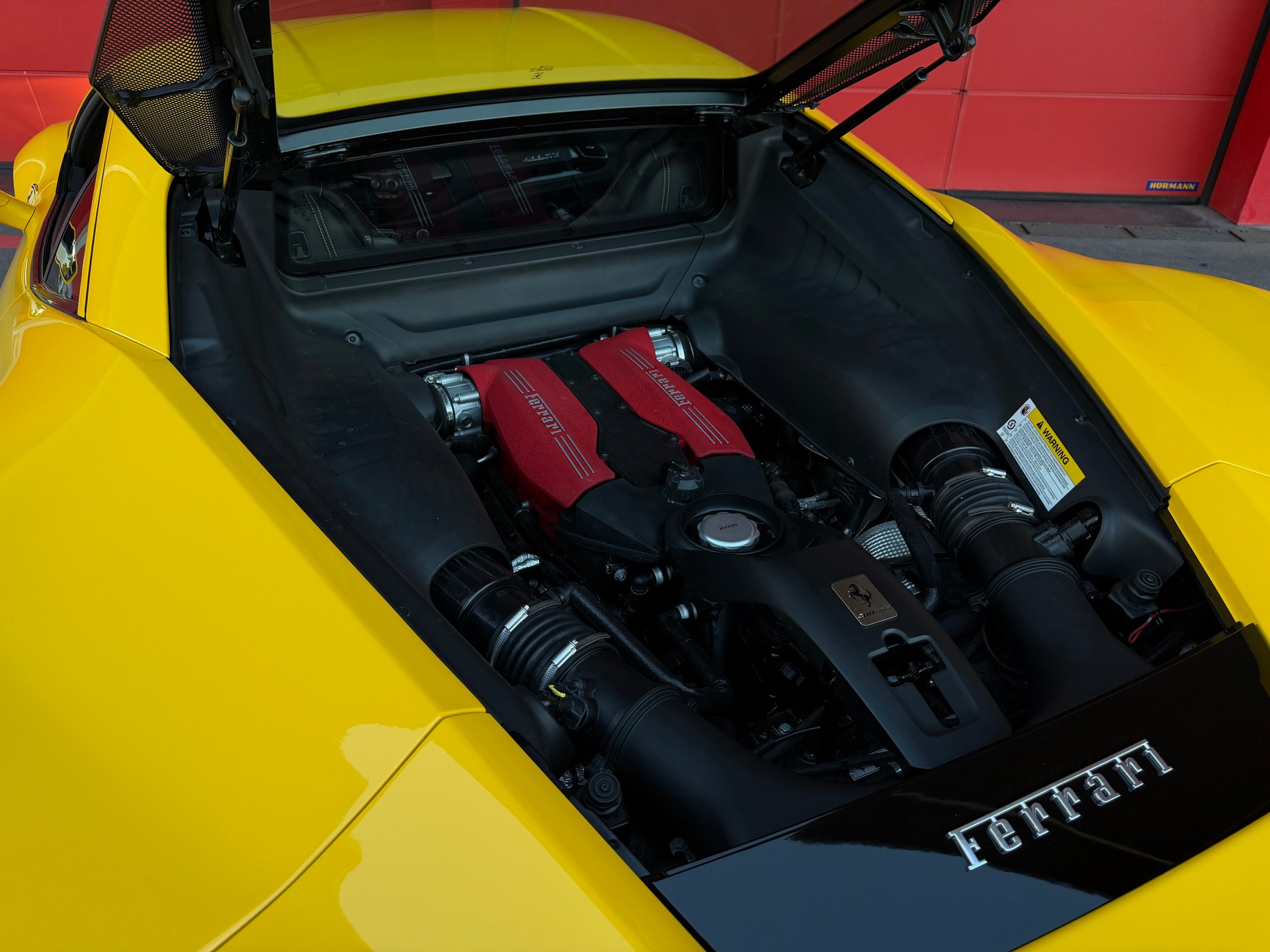 FERRARI 488 GTB 3.9 V8-image-5
