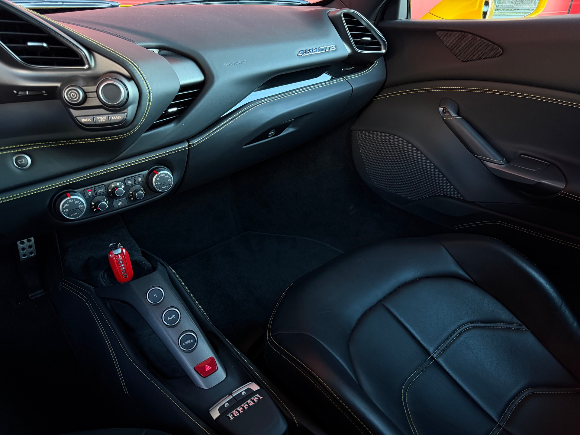 FERRARI 488 GTB 3.9 V8-image-9