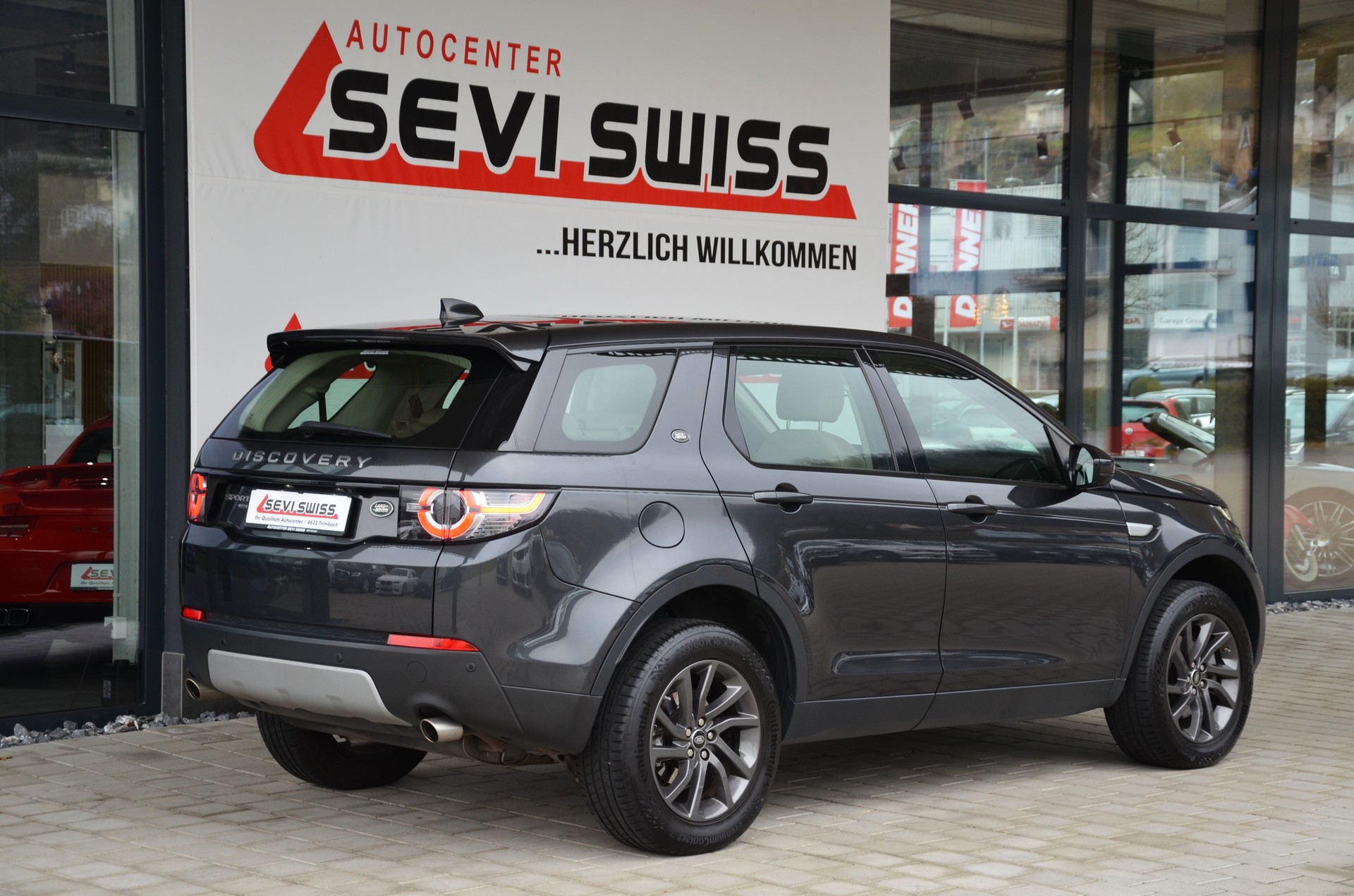 LAND ROVER Discovery Sport 2.0 TD4 HSE AT9*7 Plätzer,Ab MFK,1 Jahr oder 20'000km Garantie*-image-4