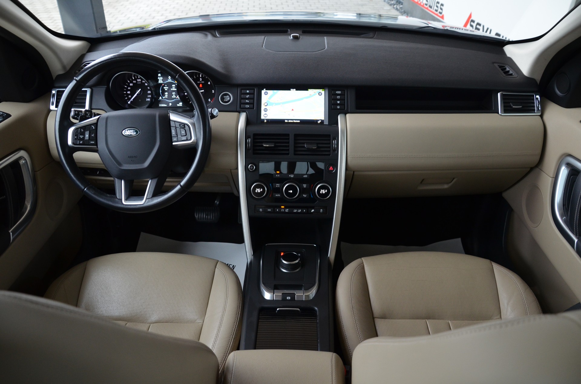 LAND ROVER Discovery Sport 2.0 TD4 HSE AT9*7 Plätzer,Ab MFK,1 Jahr oder 20'000km Garantie*-image-11