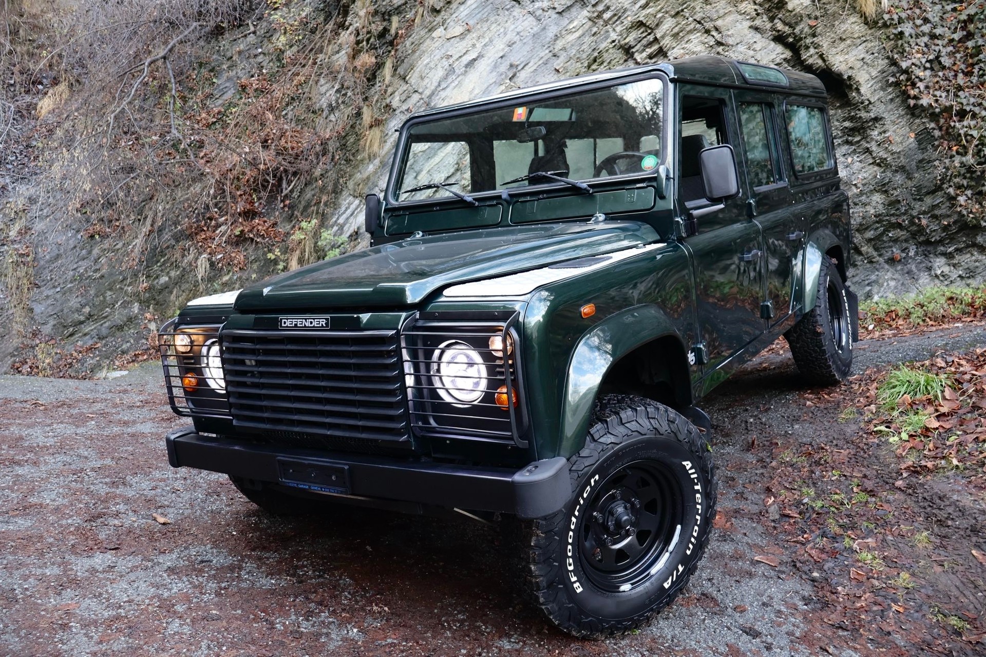 LAND ROVER Defender 110 CSW 2.5 Td5-image-1