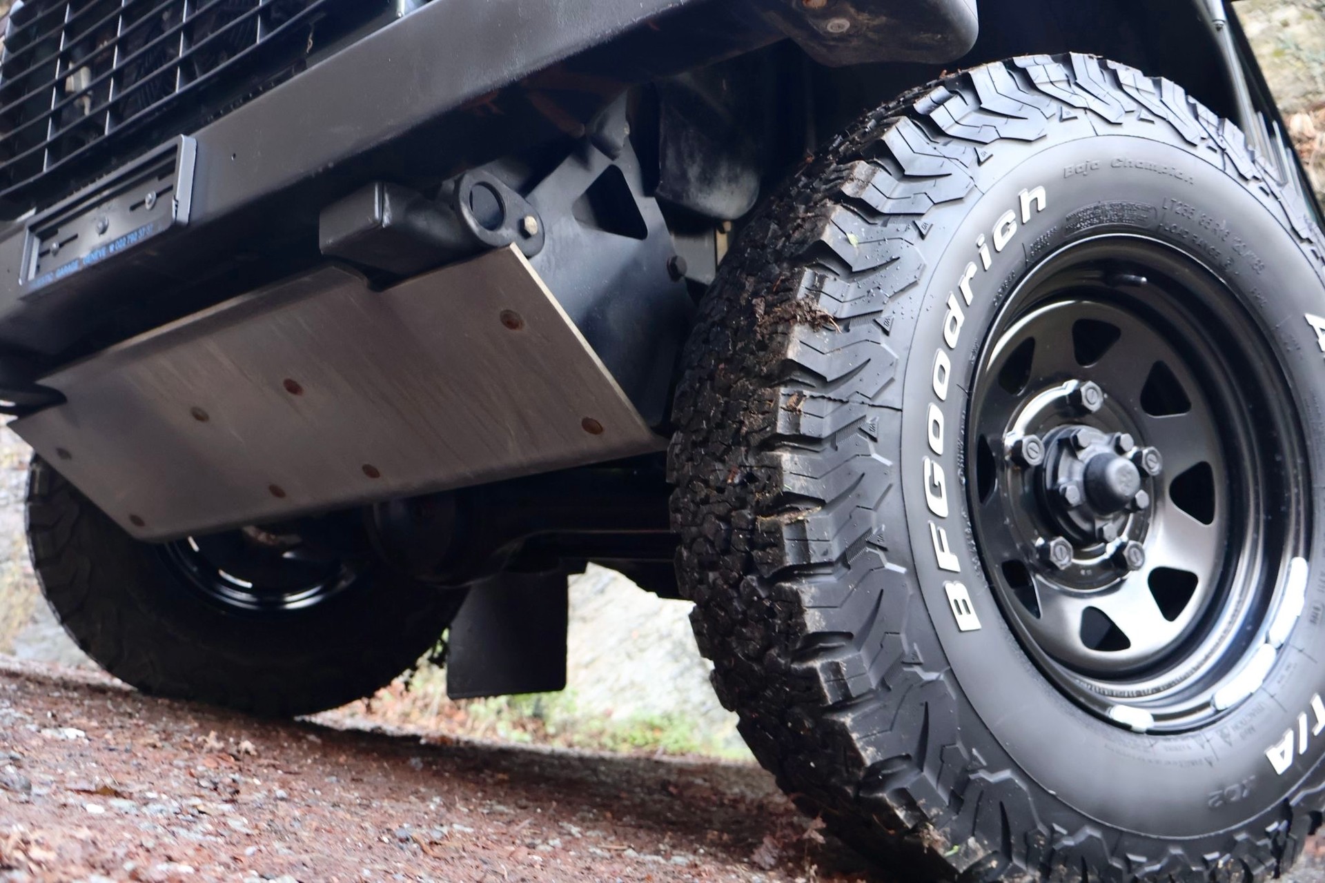 LAND ROVER Defender 110 CSW 2.5 Td5-image-6