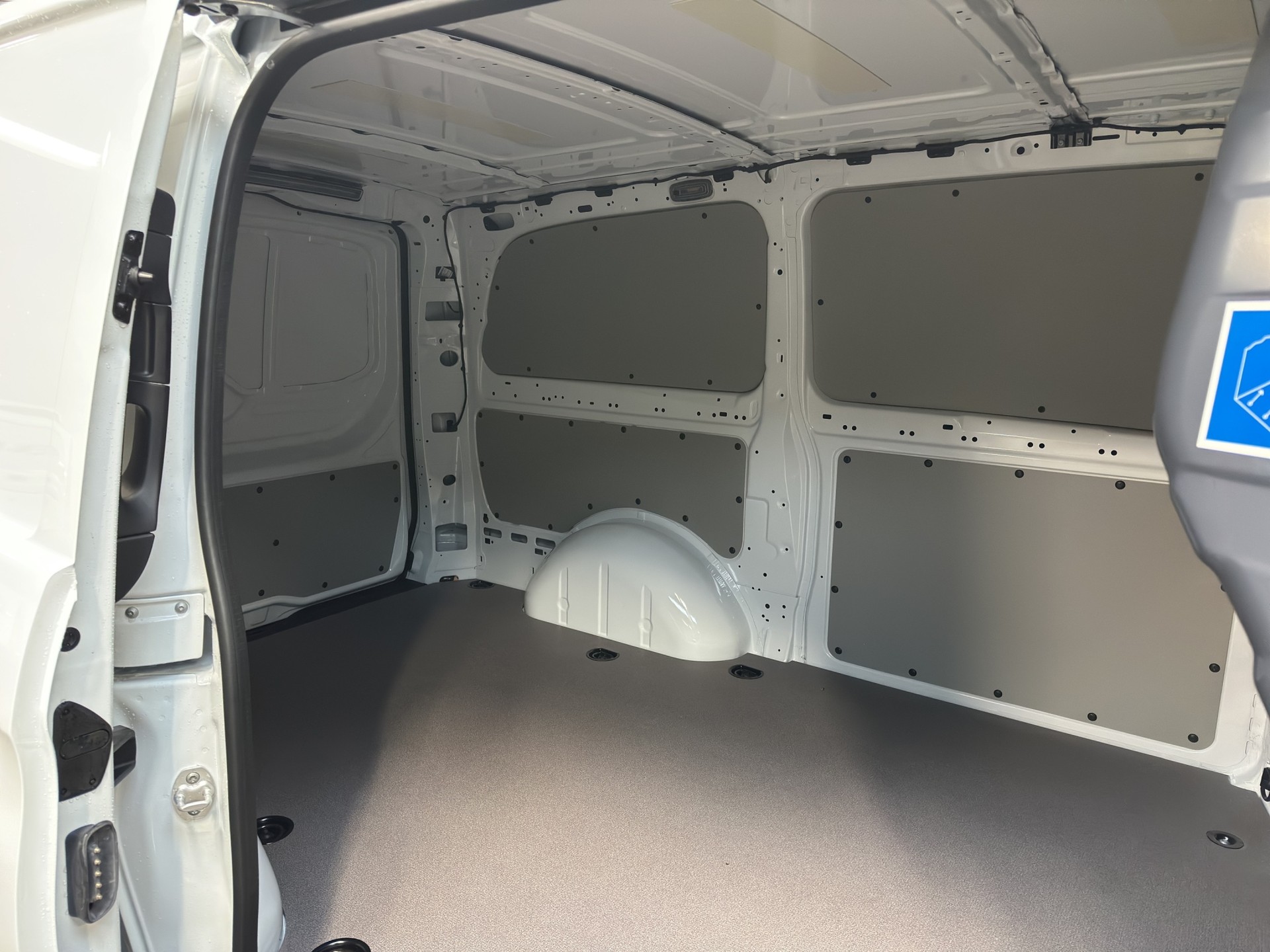 MERCEDES-BENZ Vito 114 CDI Lang Pro 9G-Tronic 4M-image-7