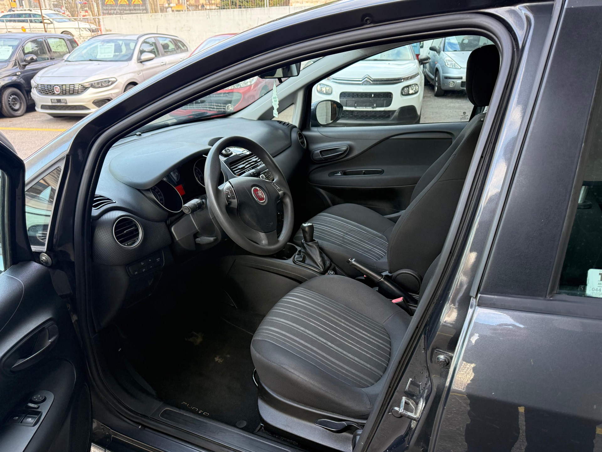 FIAT Punto Evo 1.4 MyLife Dualogic-image-5