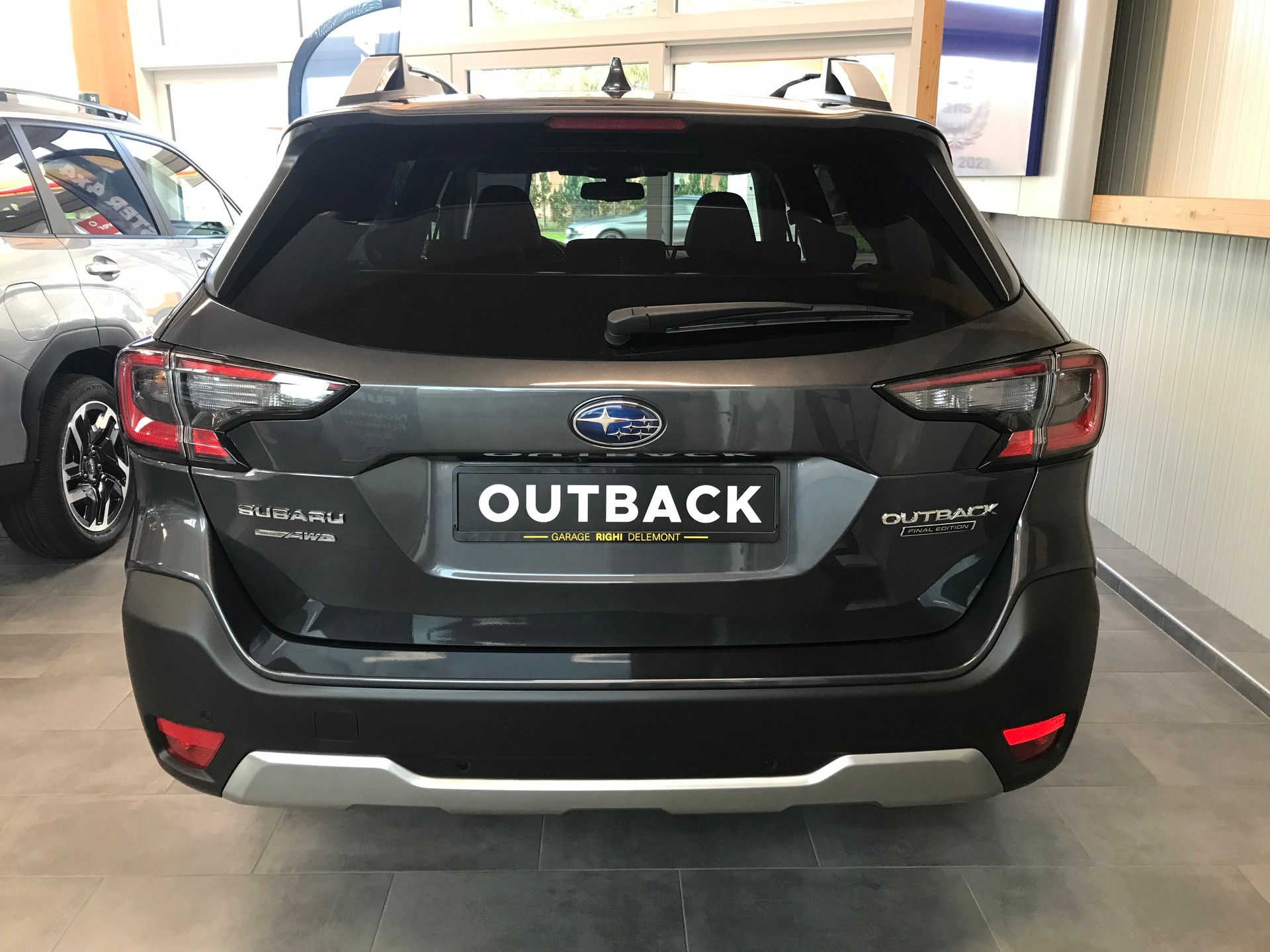 SUBARU Outback 2.5i Final Edition-image-5