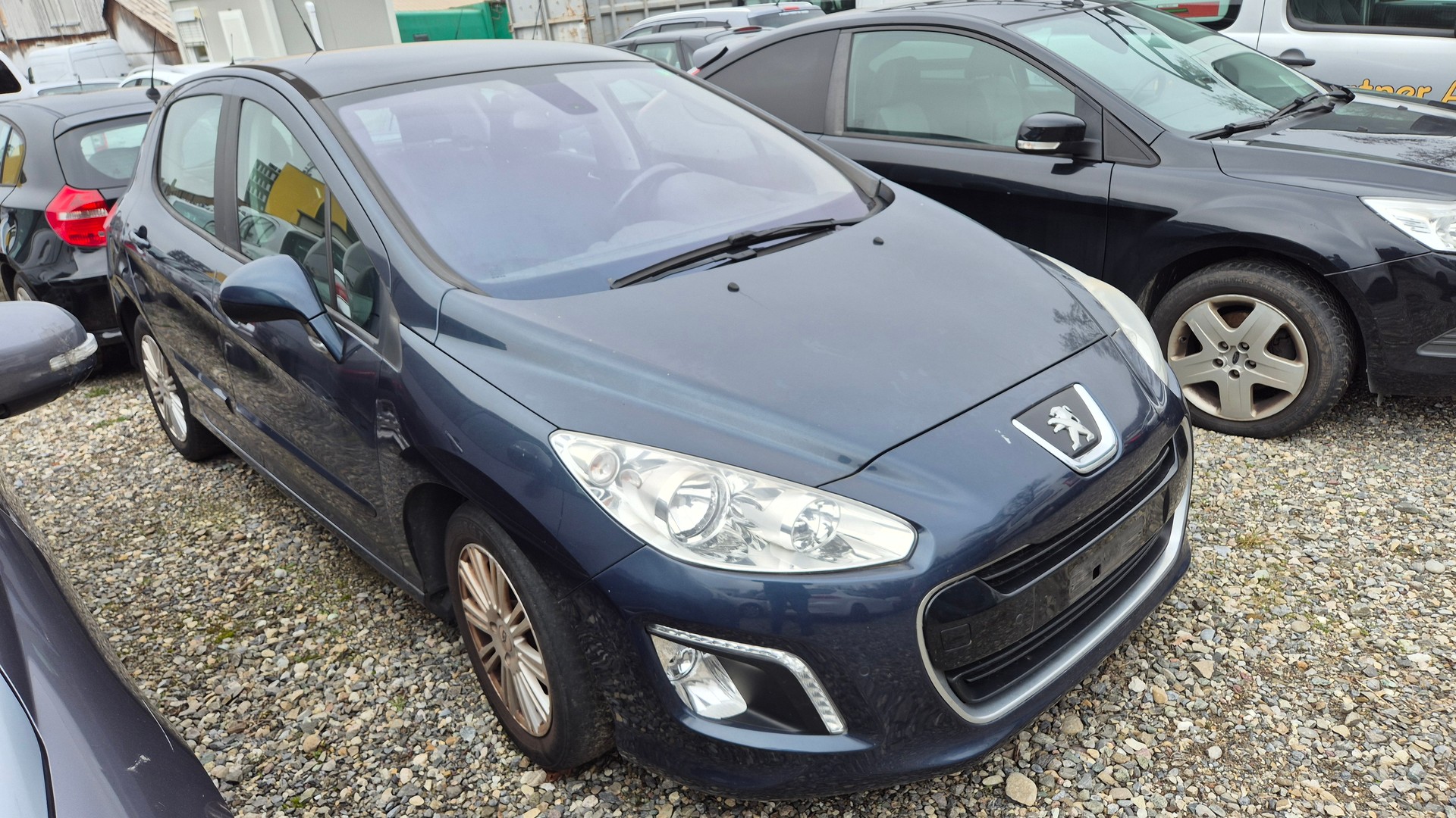 PEUGEOT 308 1.6 16V Turbo Allure Automatic-image-3
