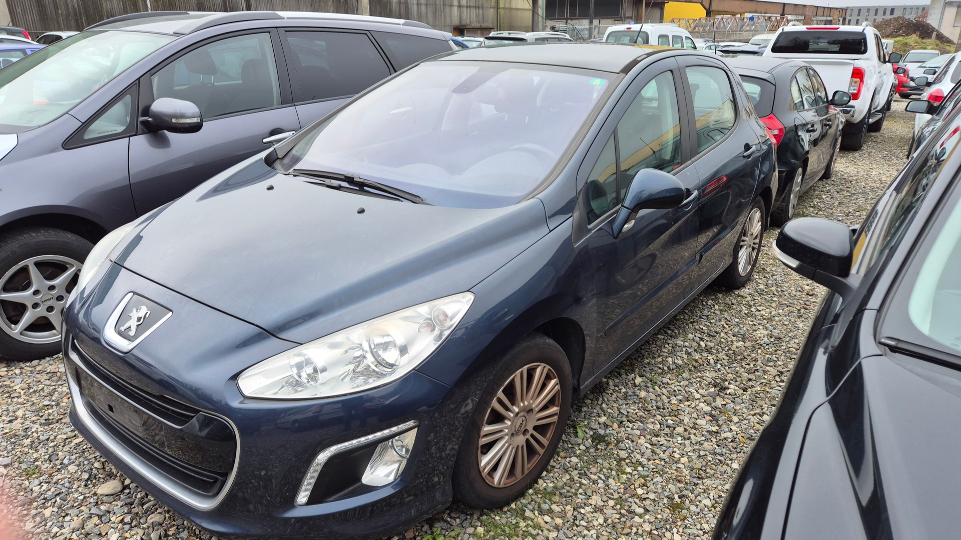 PEUGEOT 308 1.6 16V Turbo Allure Automatic-image-2