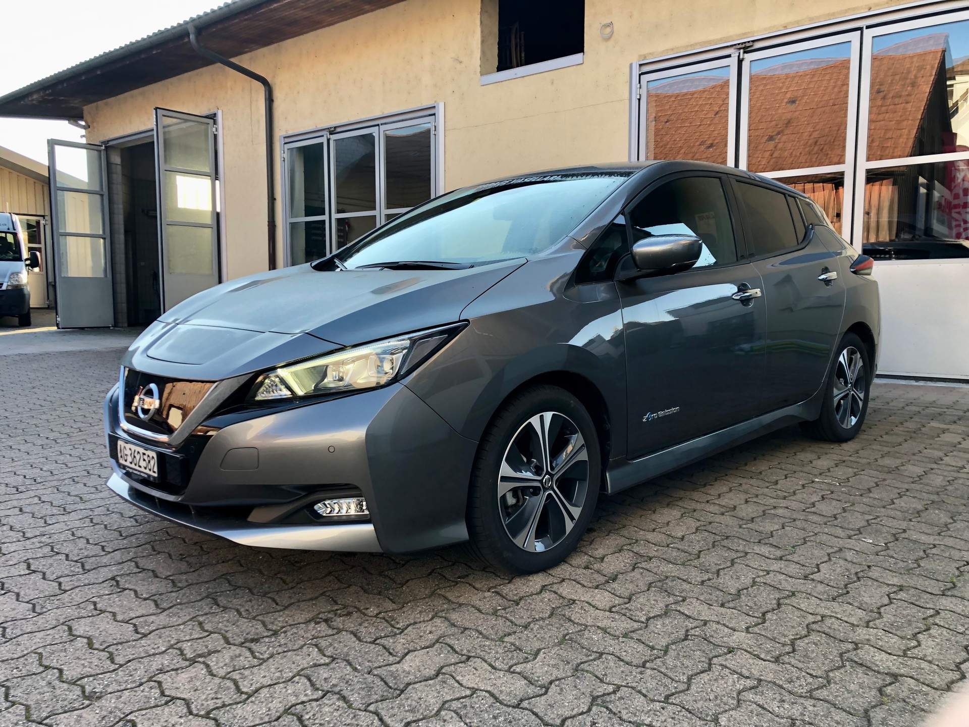 NISSAN Leaf Tekna(incl.battery)-image-8