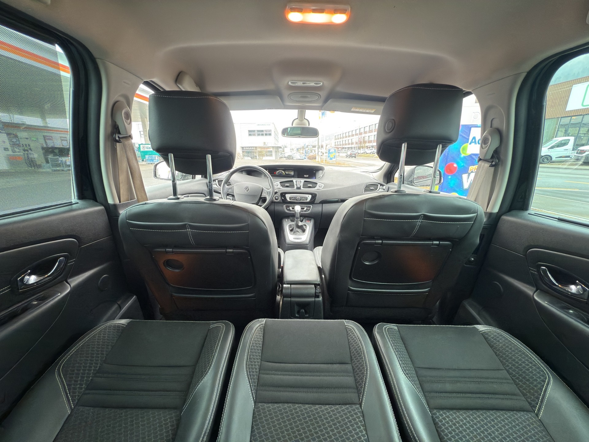 RENAULT EDC / Rückfahrkamera // Bose-image-9