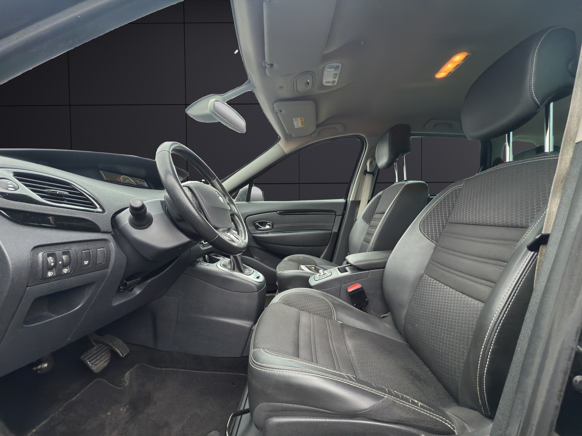 RENAULT EDC / Rückfahrkamera // Bose-image-12