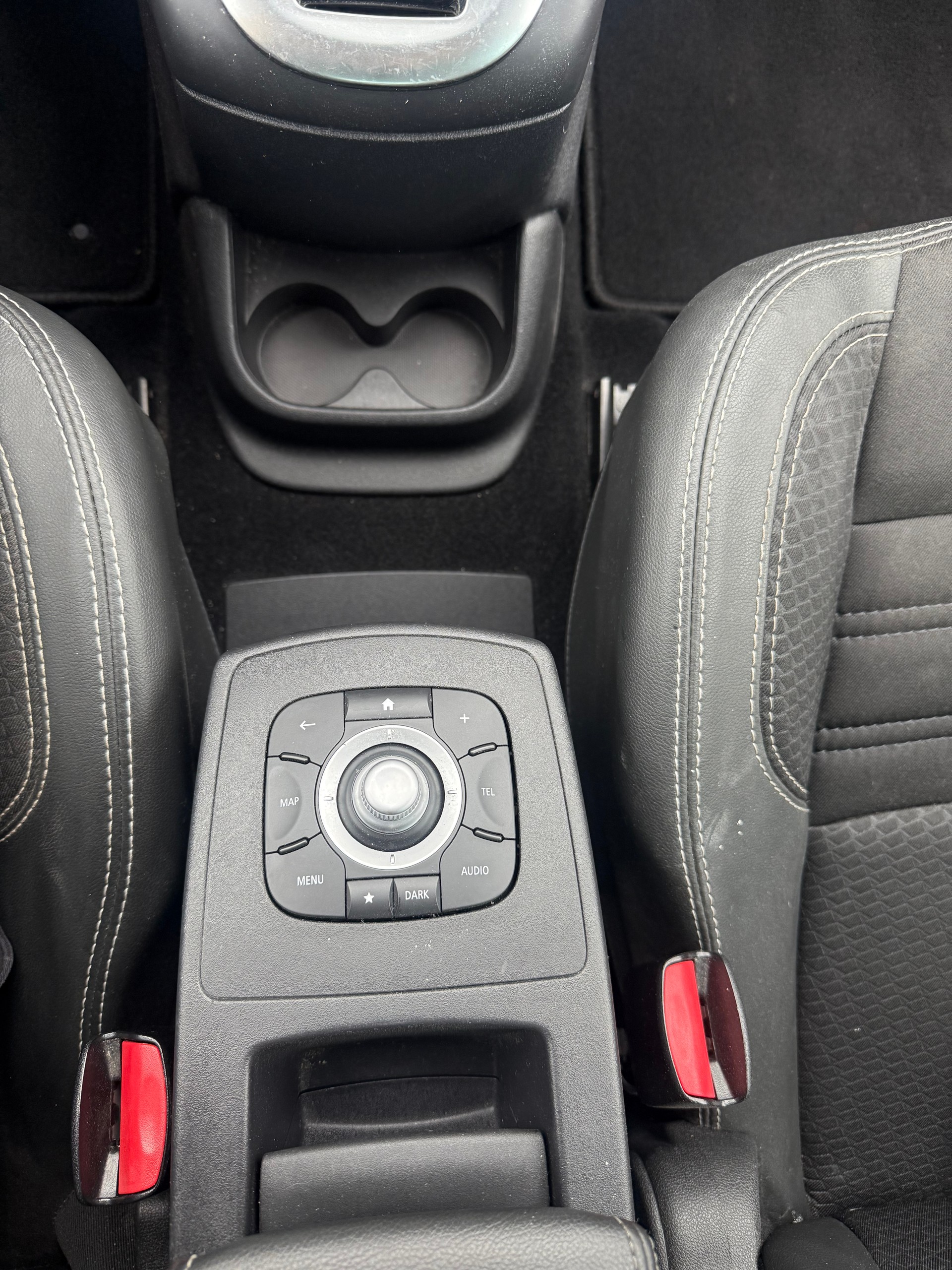 RENAULT EDC / Rückfahrkamera // Bose-image-20
