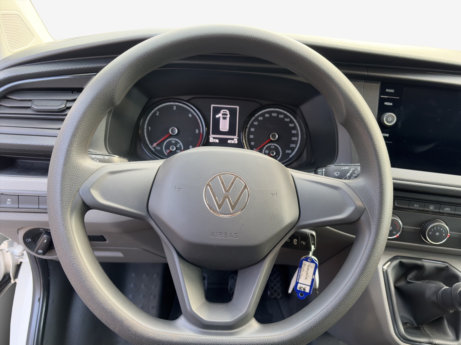 VW T6.1 2.0 TDI 4Motion-image-9