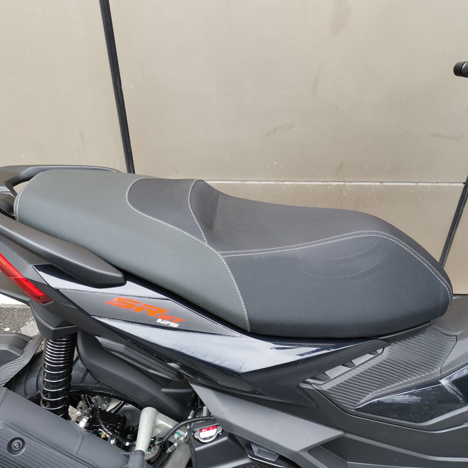 APRILIA SR 125 GT Sport ABS E5+-image-12