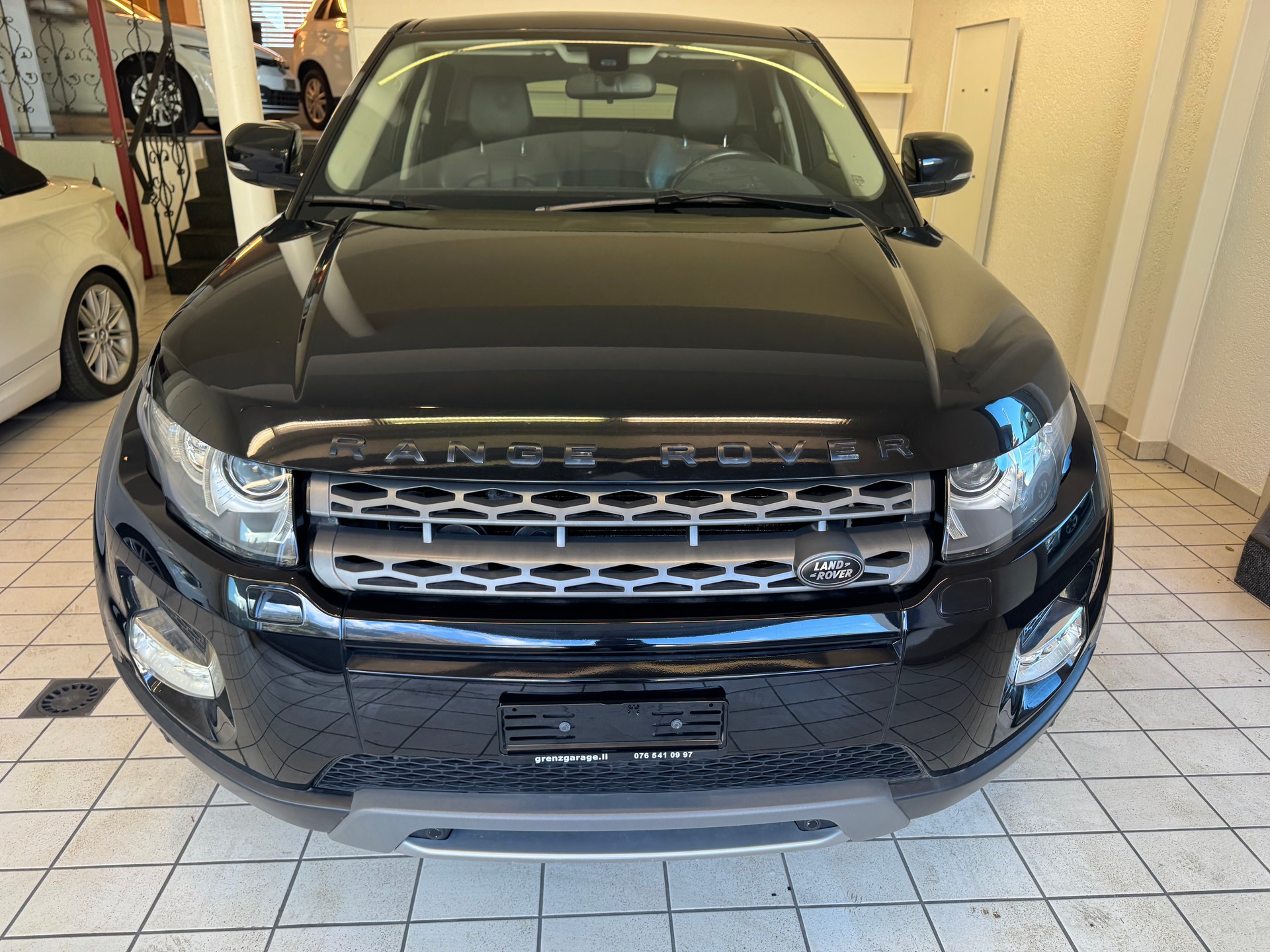 LAND ROVER Range Rover Evoque 2.2 TD4 Dynamic-image-0